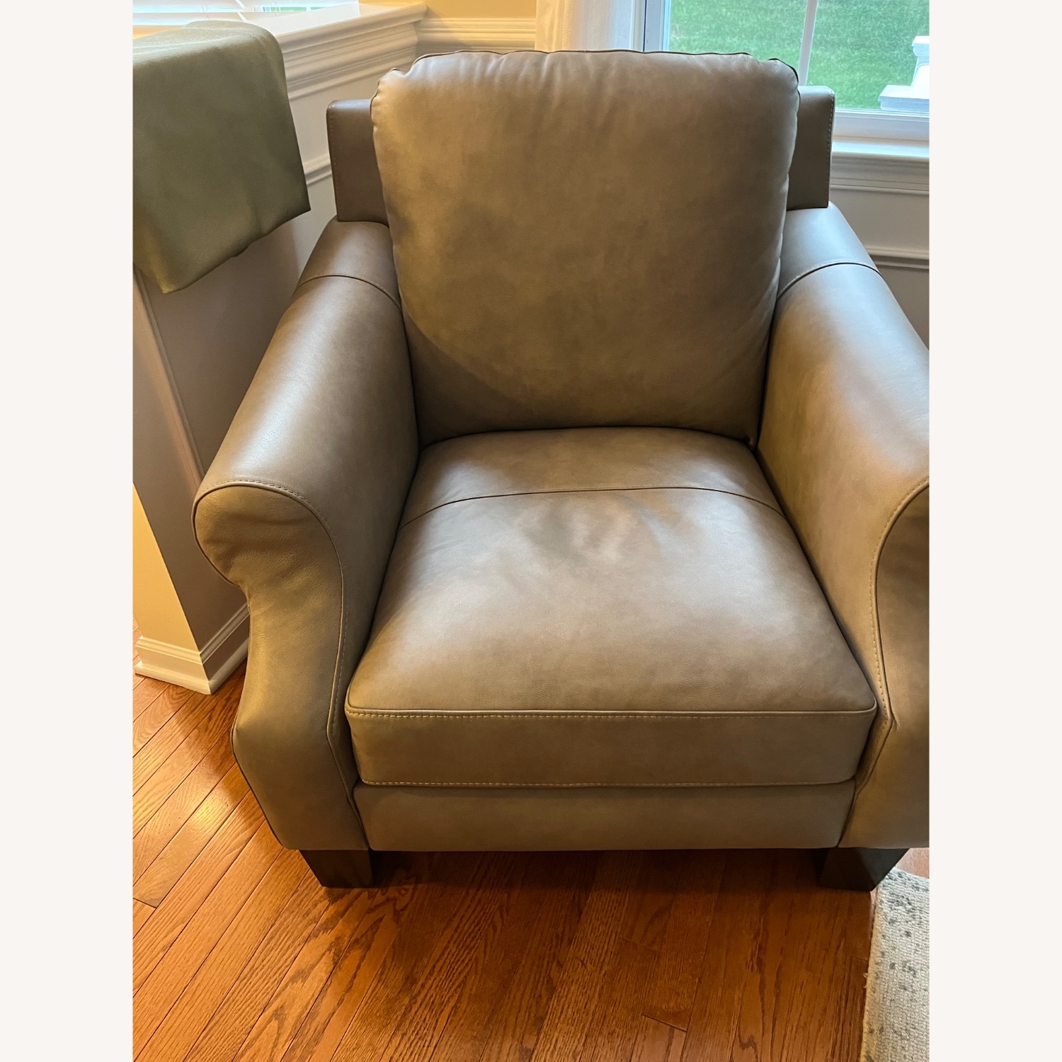 Raymour & Flanigan Leather Armchair - image-2