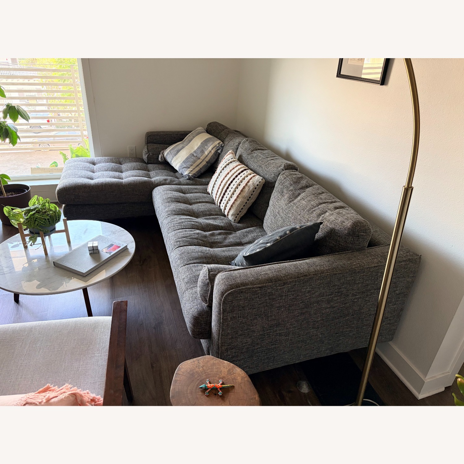 Article Sven 2-piece Sectional - image-3