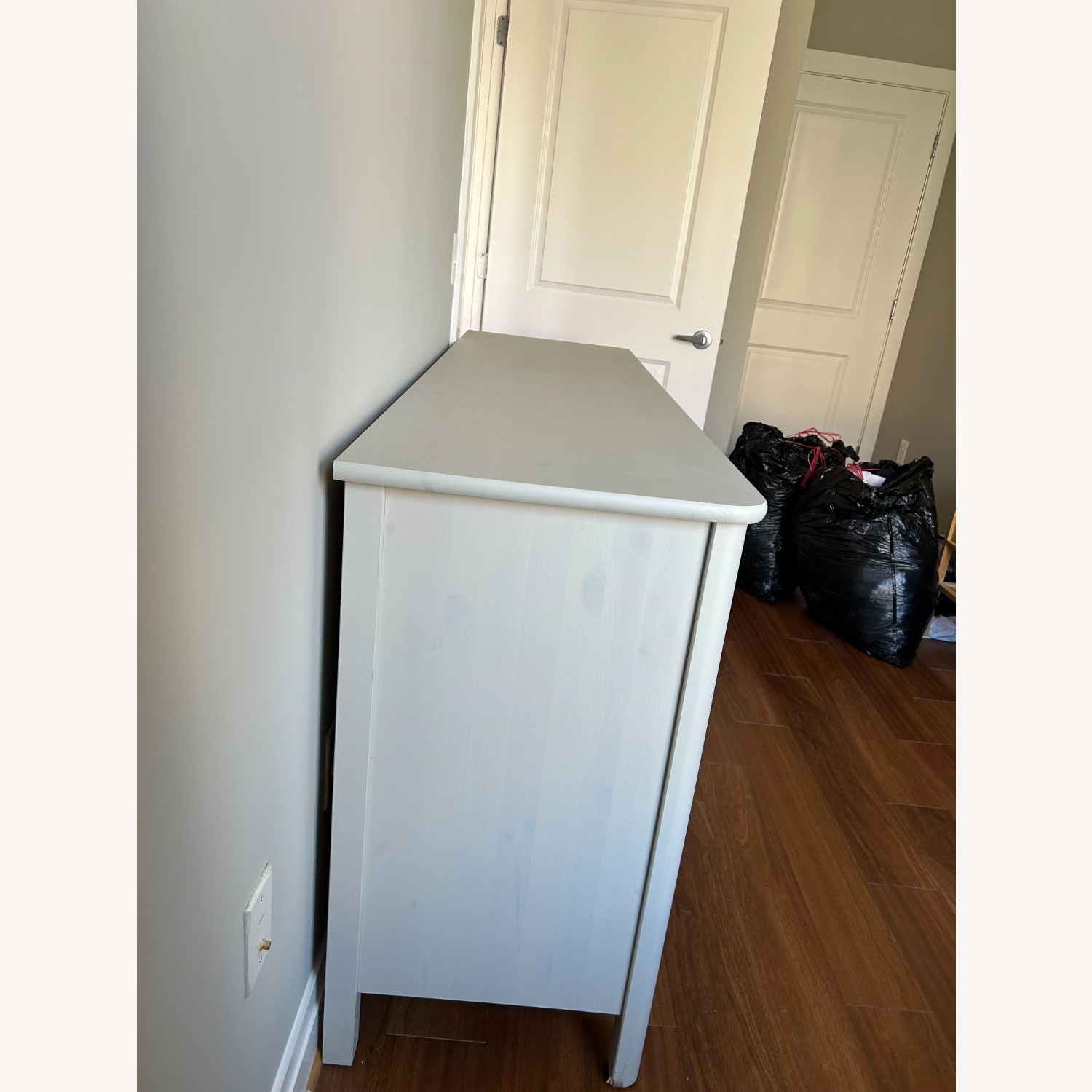 IKEA STOREMOLLA 8-Drawer-Dresser - image-5