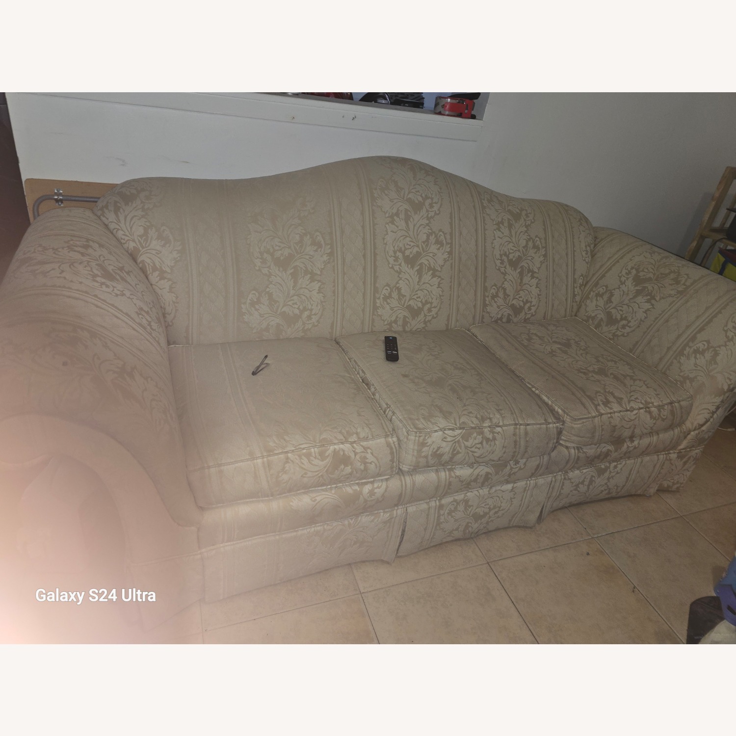 Sofa Victorian Style - image-3