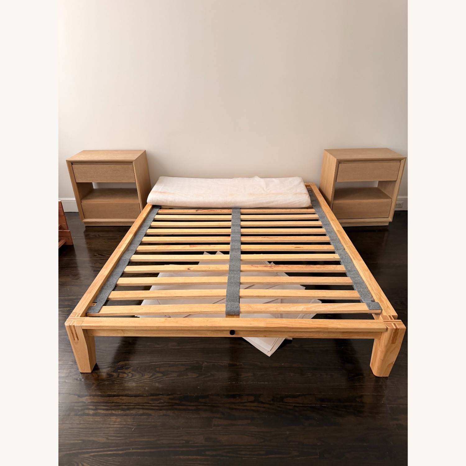 Thuma Classic Bed Natural Wood Queen Bed - image-3