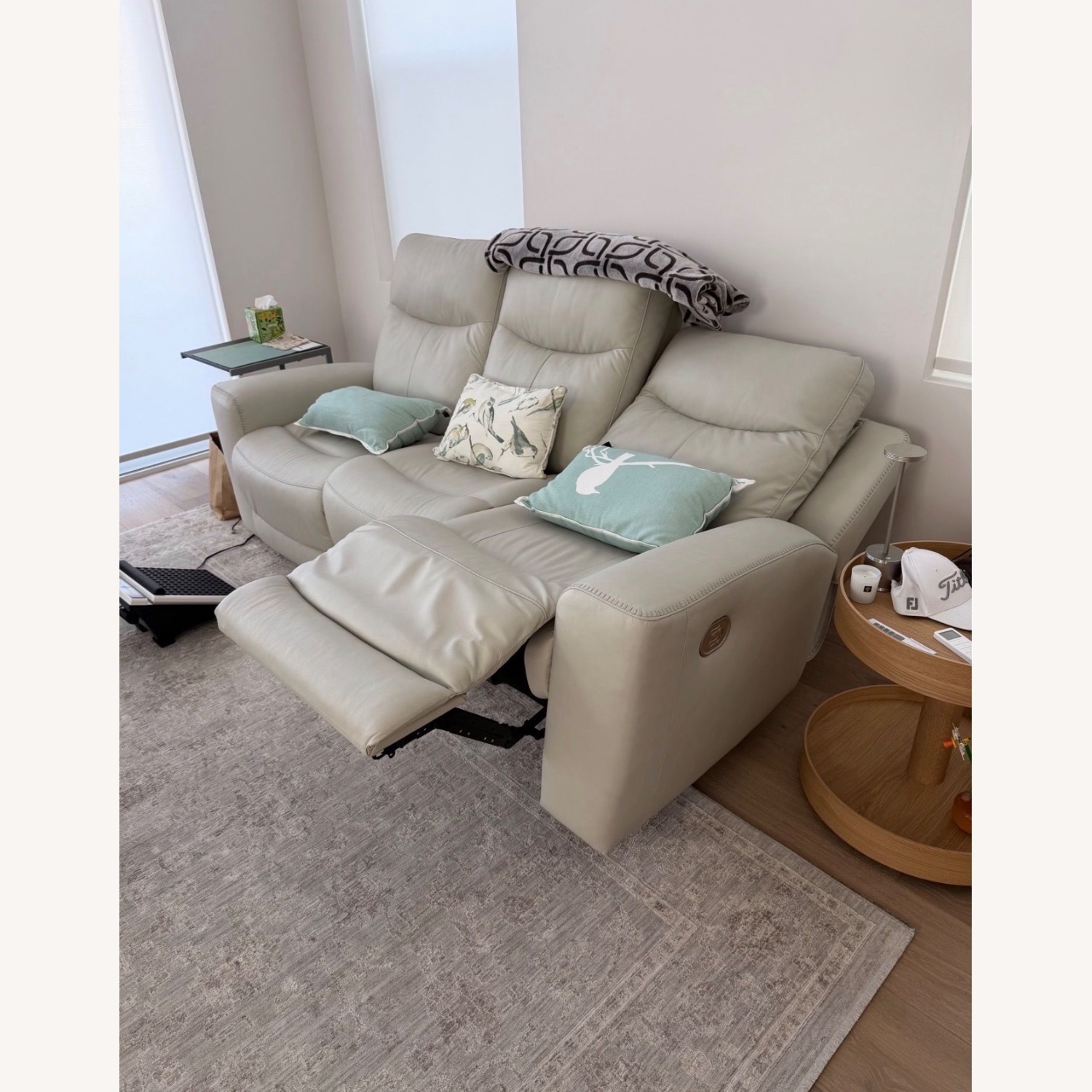 B&B Light Gray Leather 3+ Seater Sofa - image-3