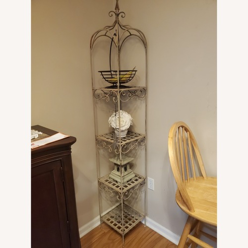 Used Home Goods Natural Iron Planters for sale on AptDeco