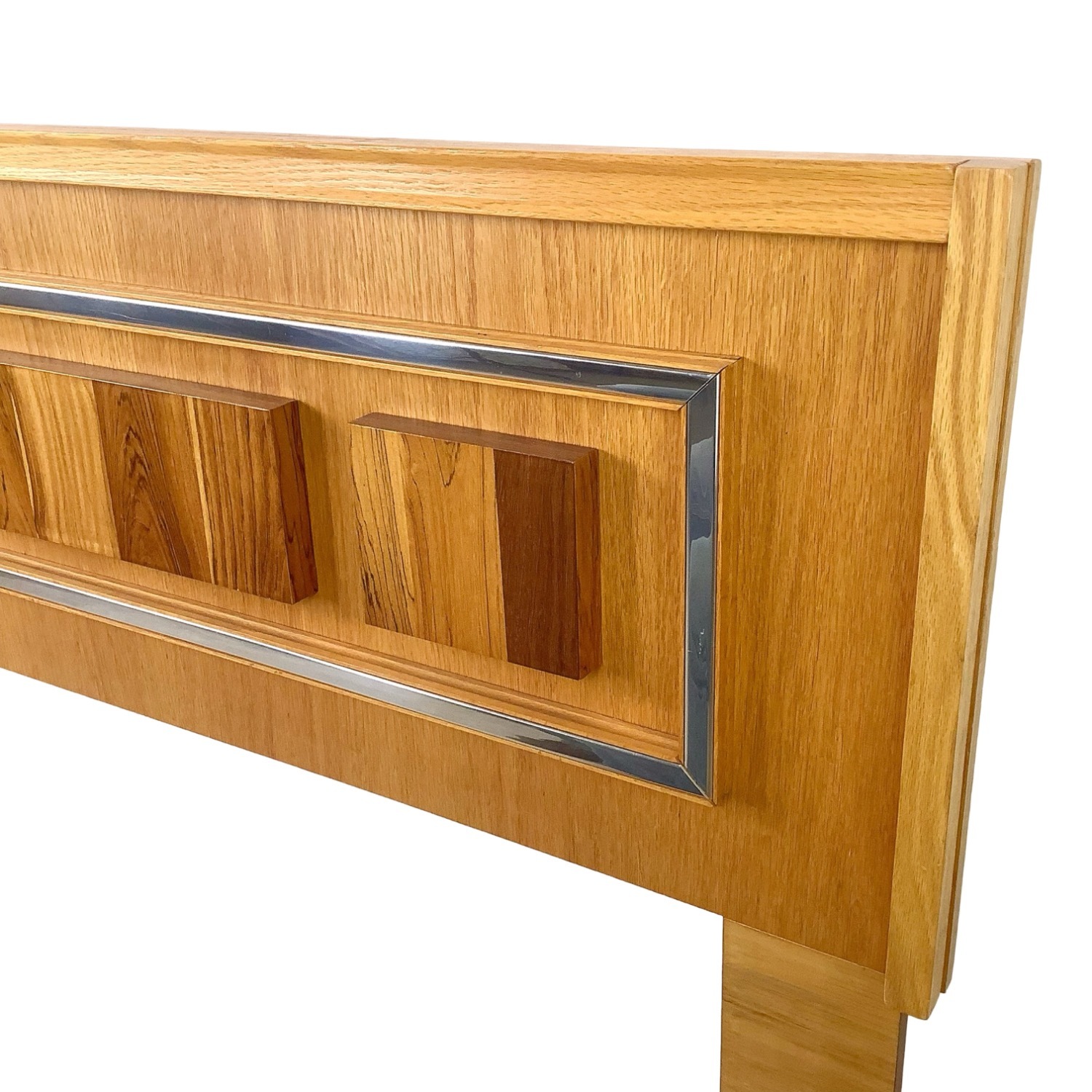 Vintage Modern Mixed wood Headboard- Queen - image-4