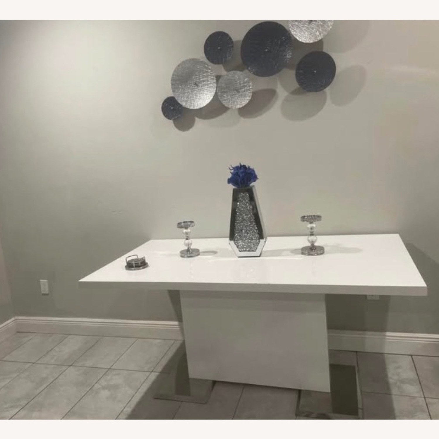 Rooms To Go White Dining Table - image-5