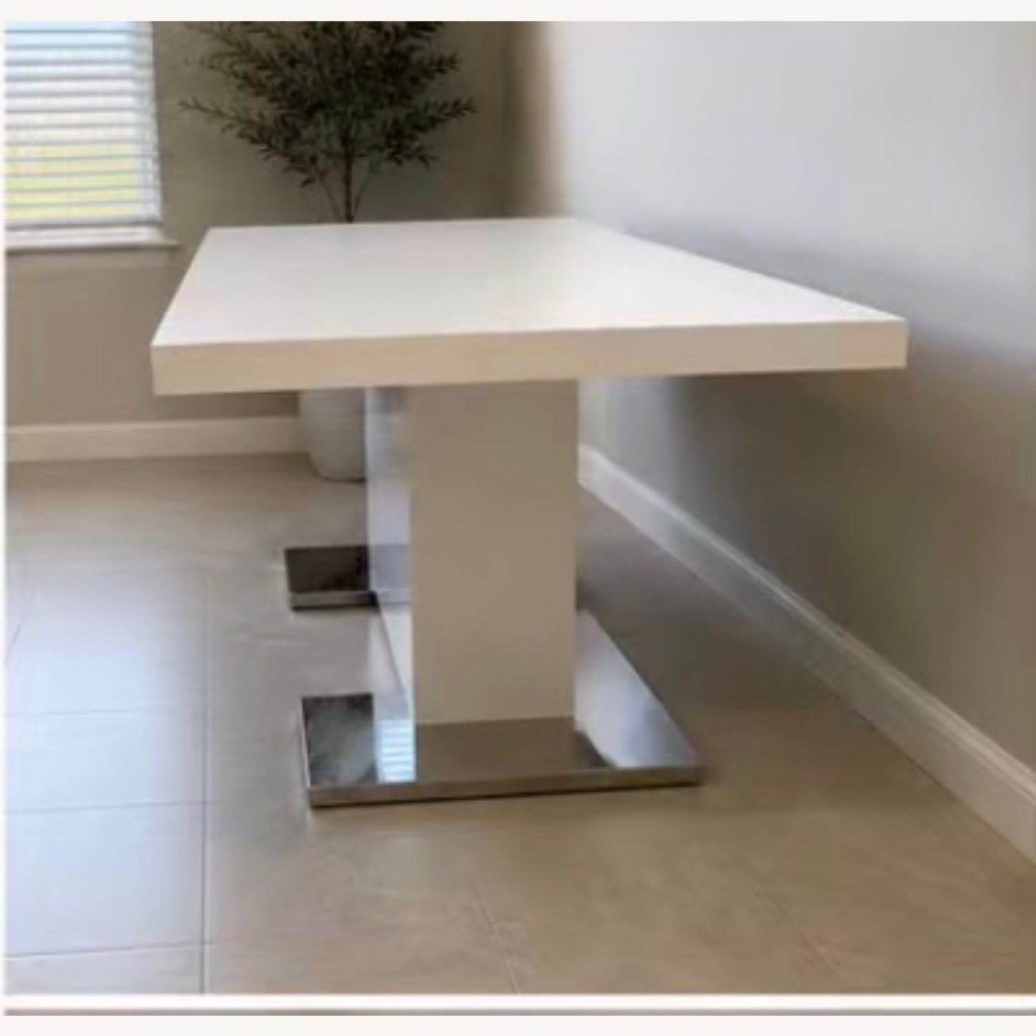 Rooms To Go White Dining Table - image-2