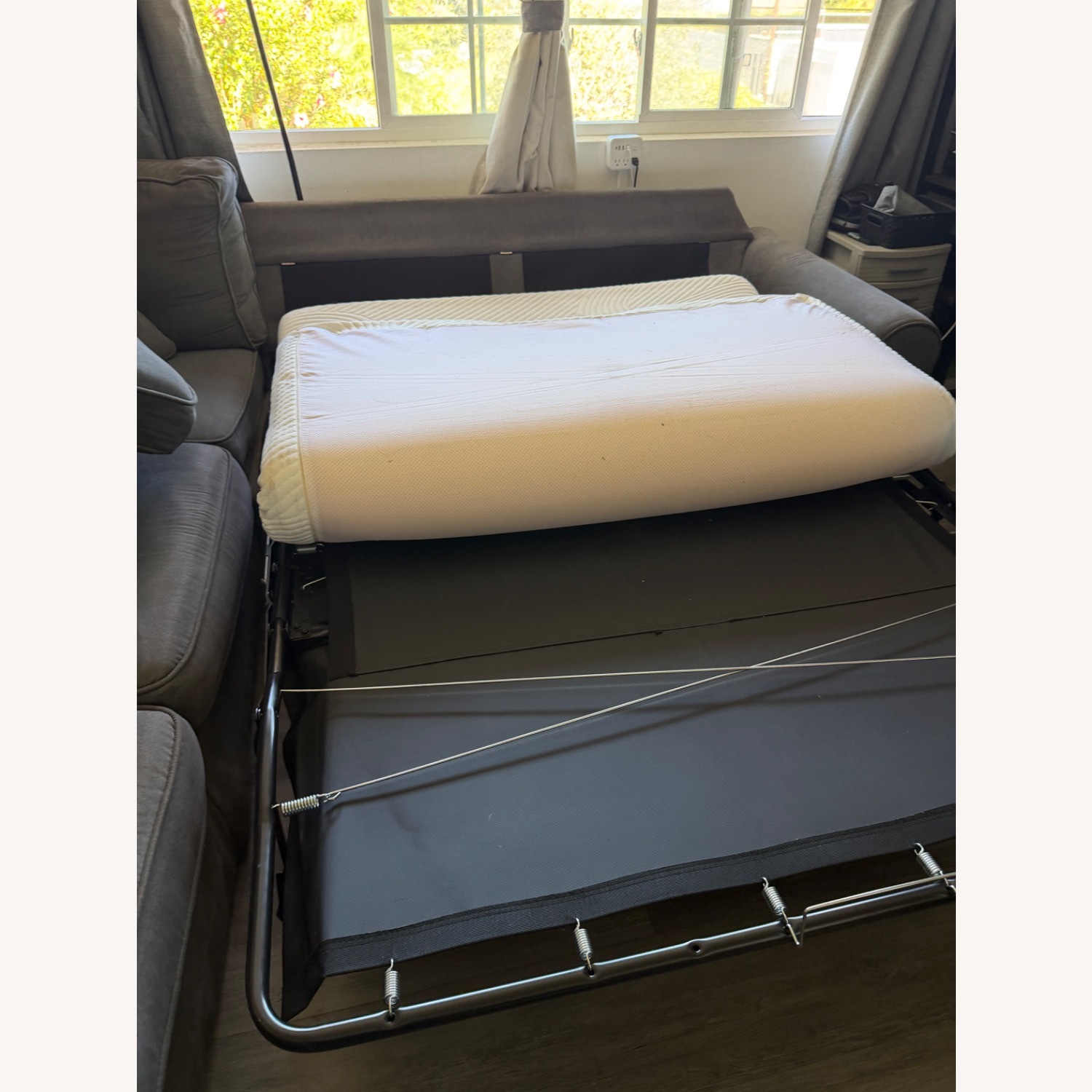 Bob's Discount Furniture Sectional+ Sleeper - image-8