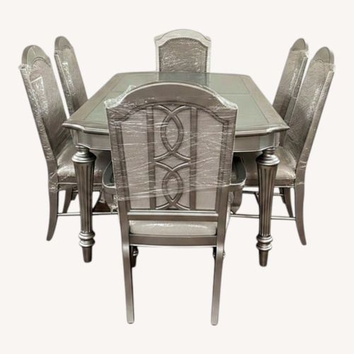 Used Dining Set for sale on AptDeco