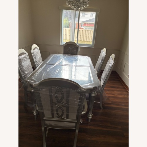 Used Dining Set for sale on AptDeco