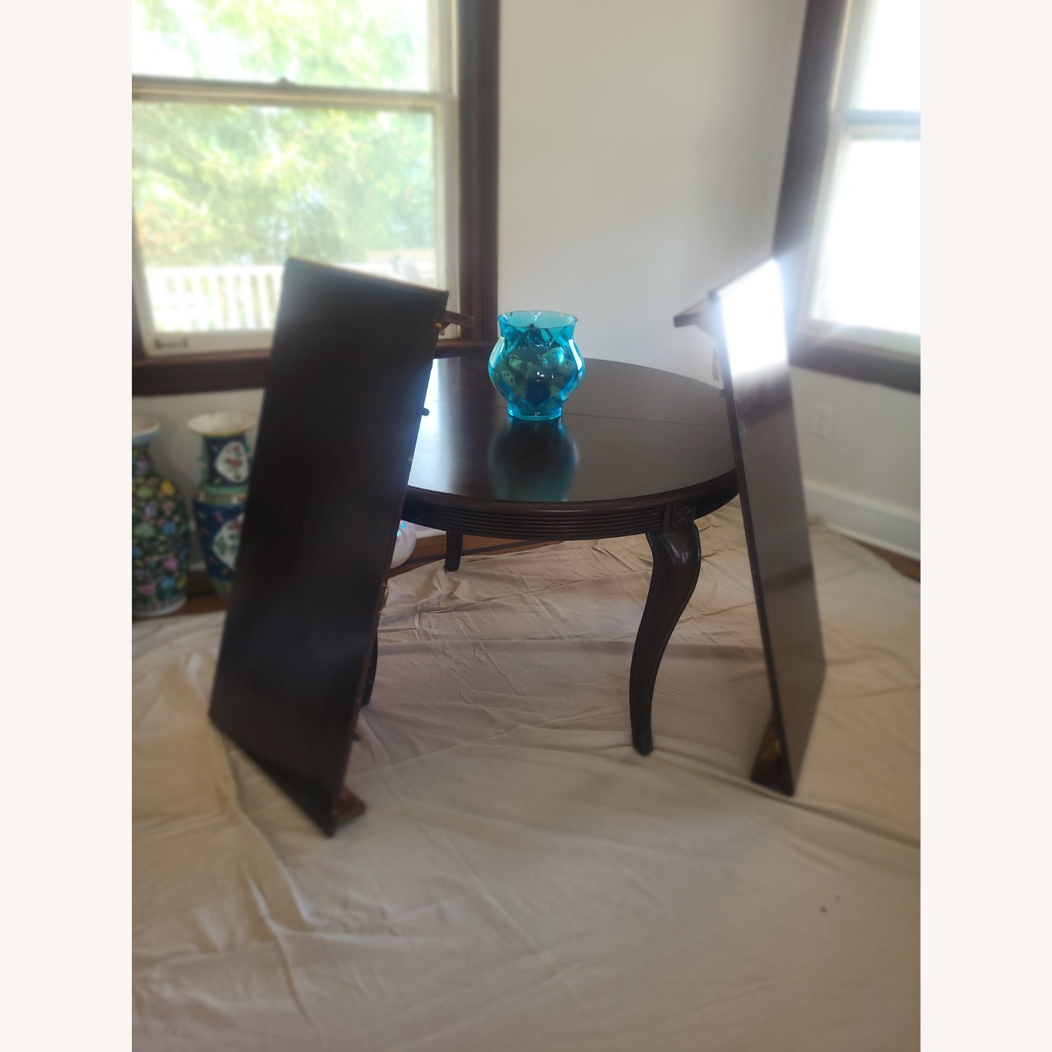 Bernhardt Furniture Dining Table with 2 Leaves - image-3