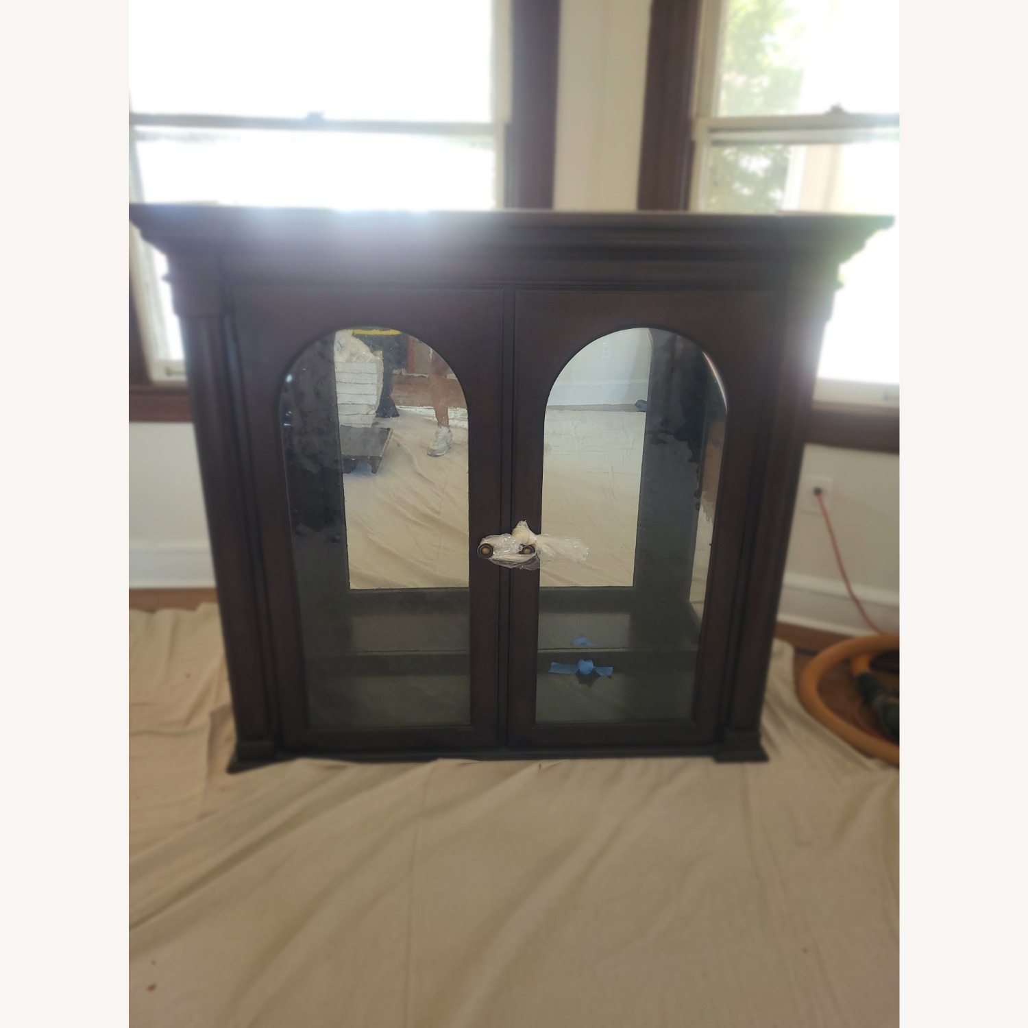 Bernhardt Arched Glass Hutch/China Cabinet - image-2