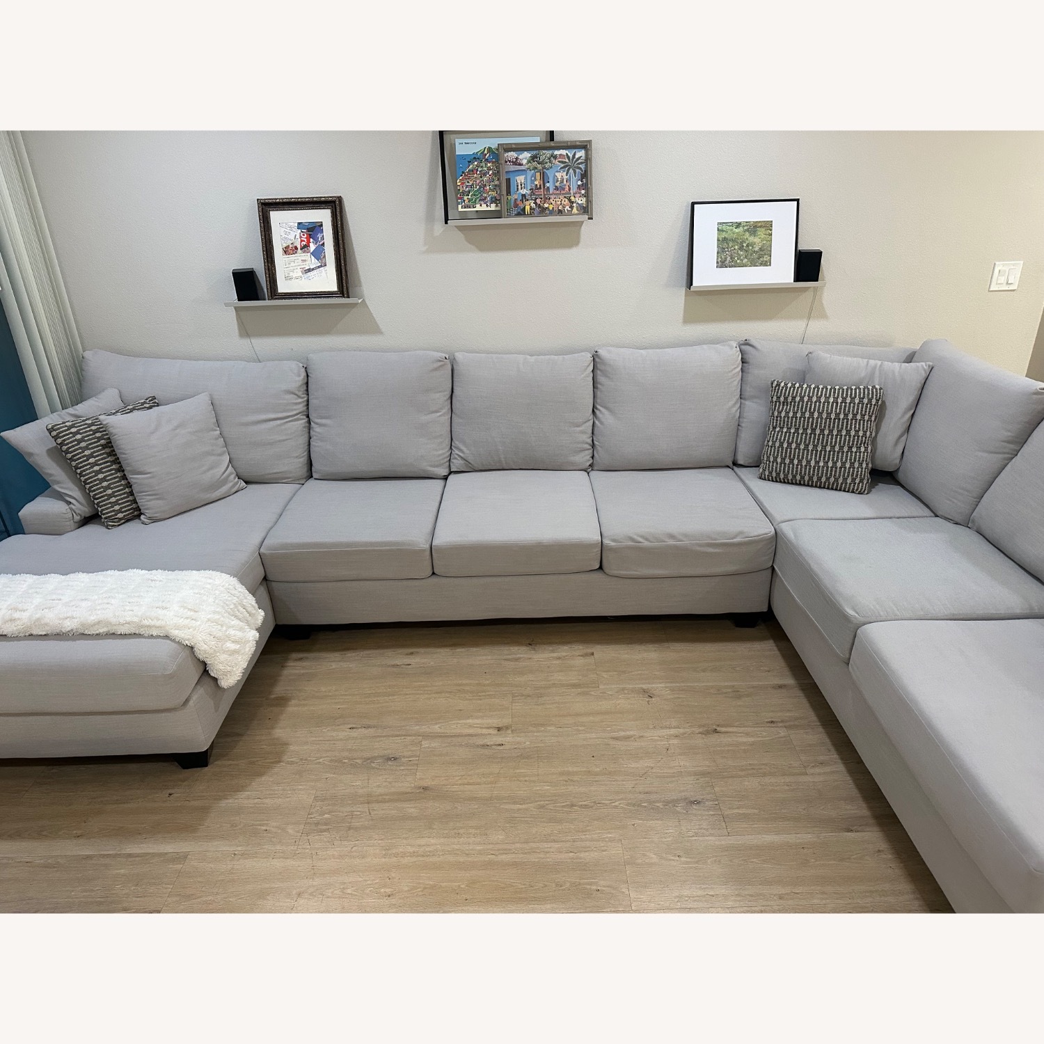 Living Spaces Light Gray 3+ Piece Sectional - image-1