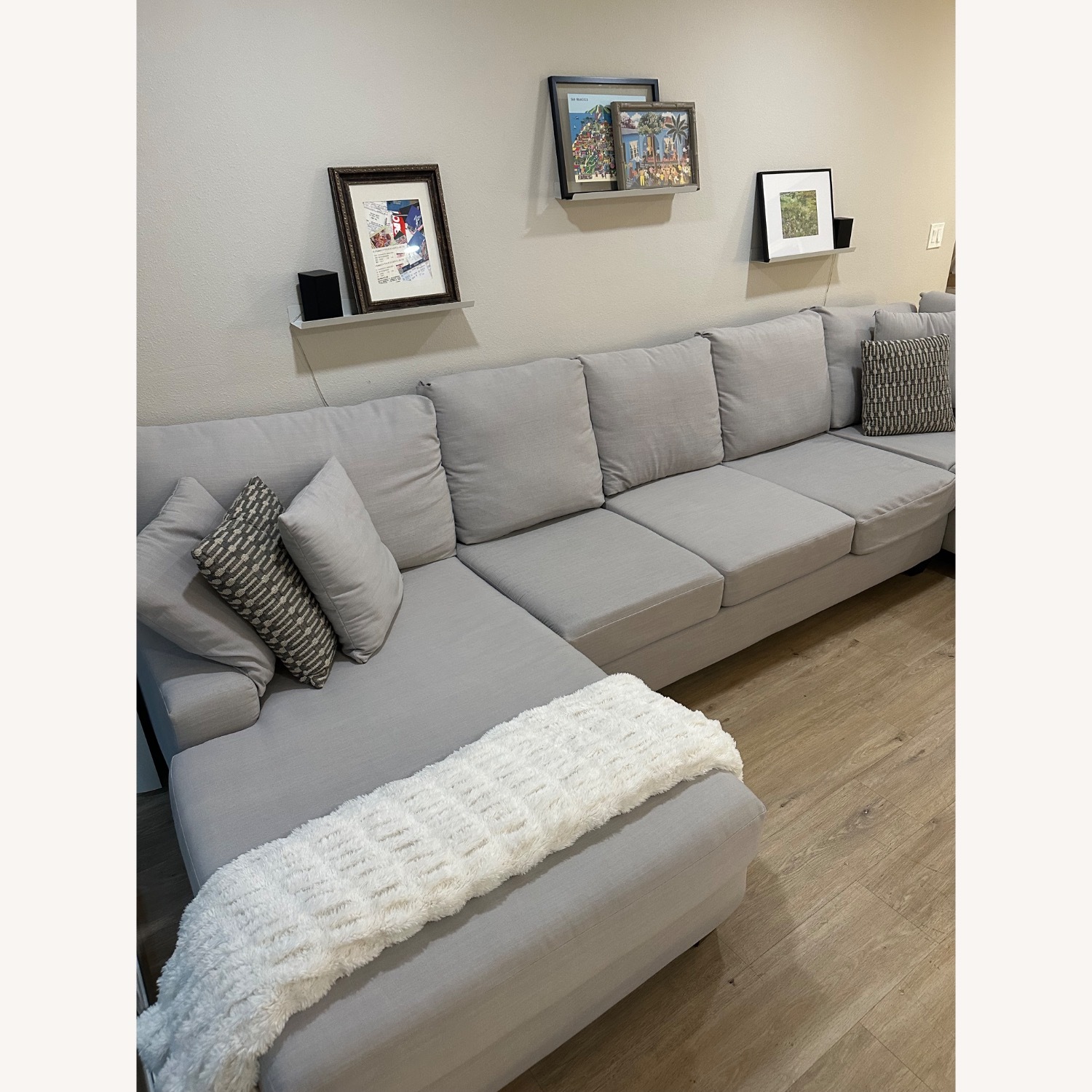 Living Spaces Light Gray 3+ Piece Sectional - image-3