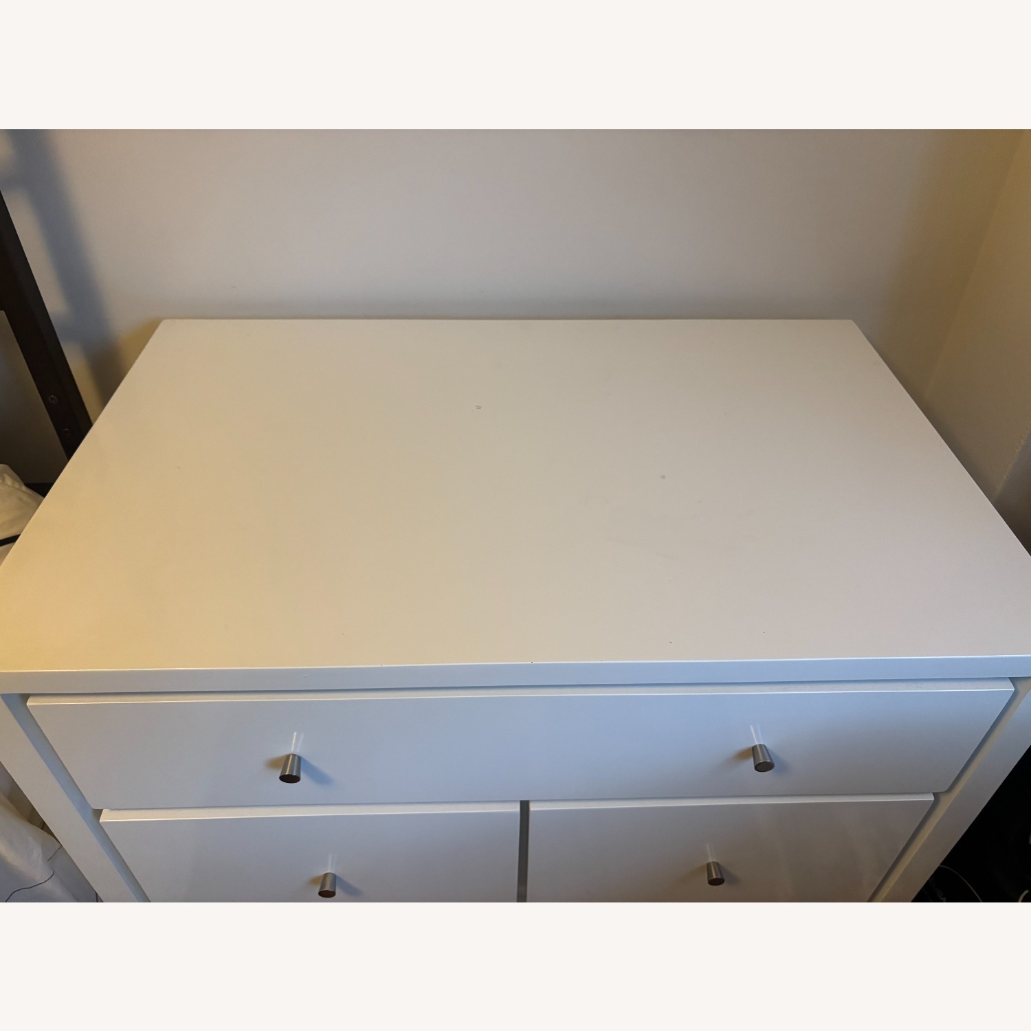 White High-Gloss Small Dresser - image-4