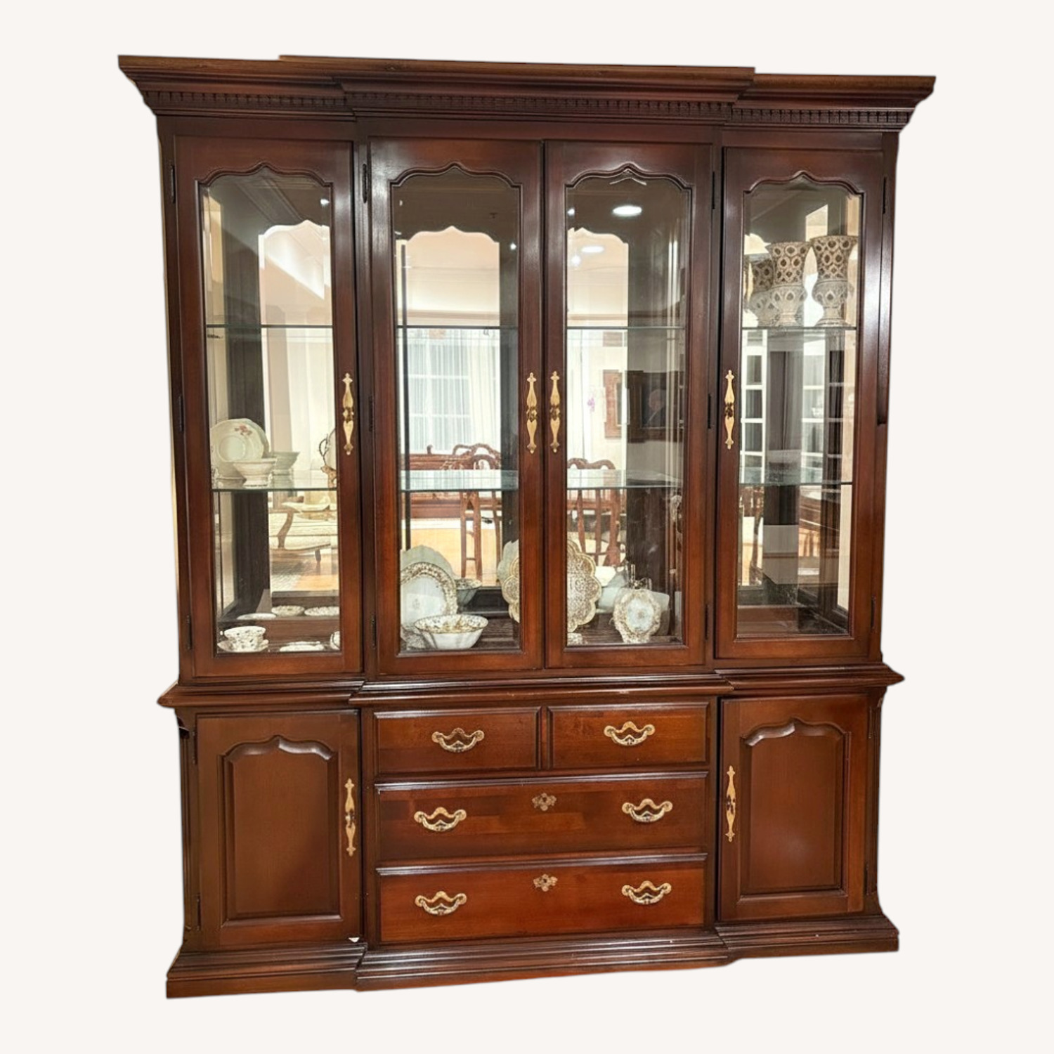 Thomasville China Cabinet Cherry Collection - image-0