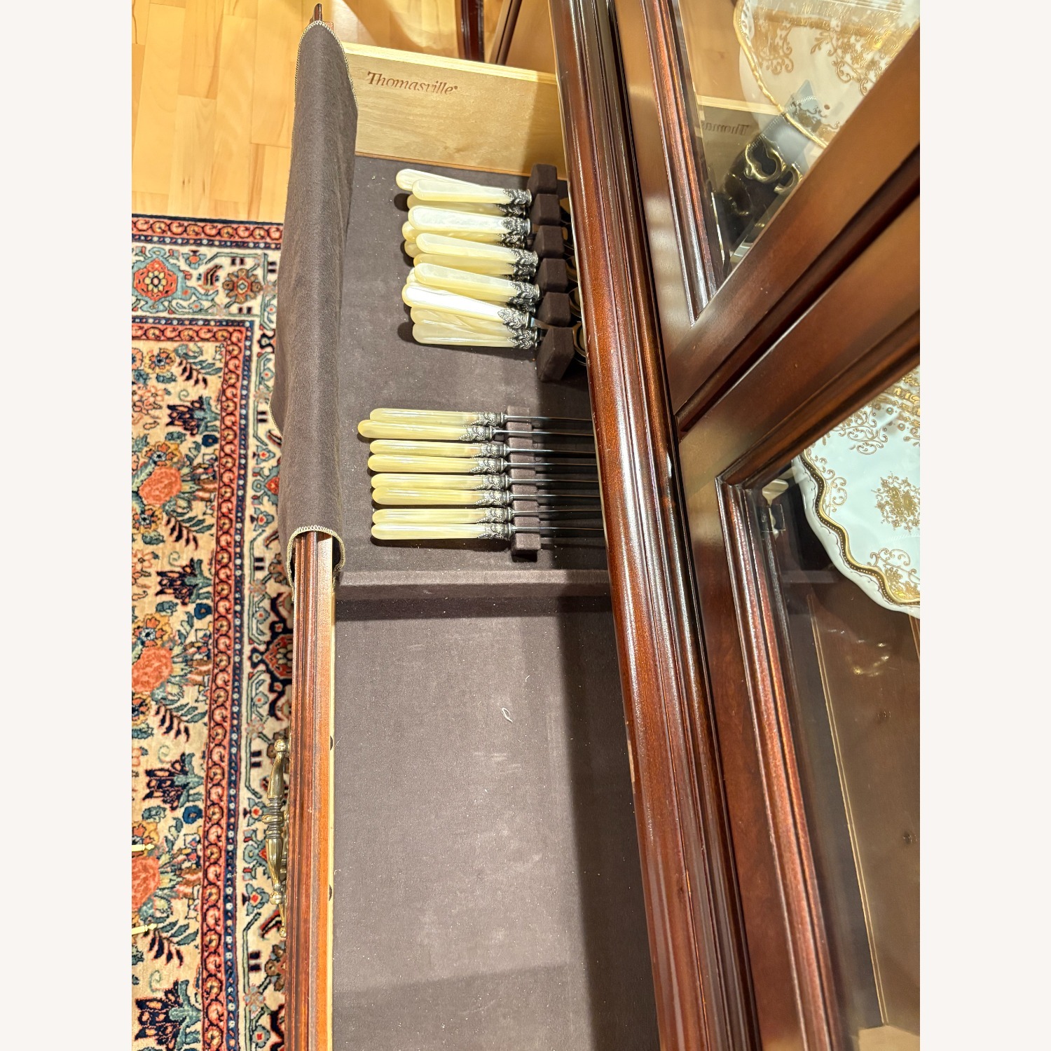 Thomasville China Cabinet Cherry Collection - image-17