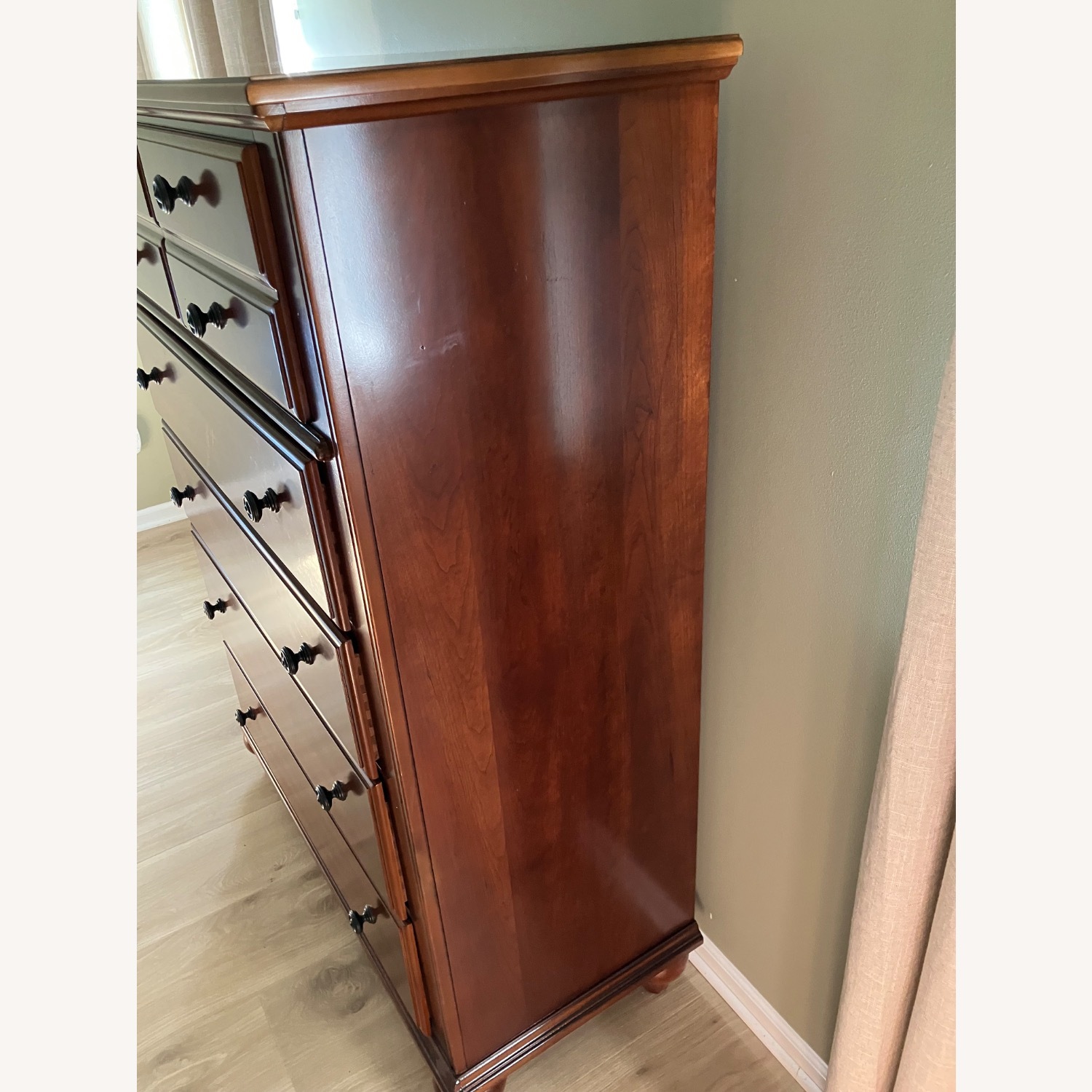 Broyhill Dresser Cherry 5 Drawer - image-5