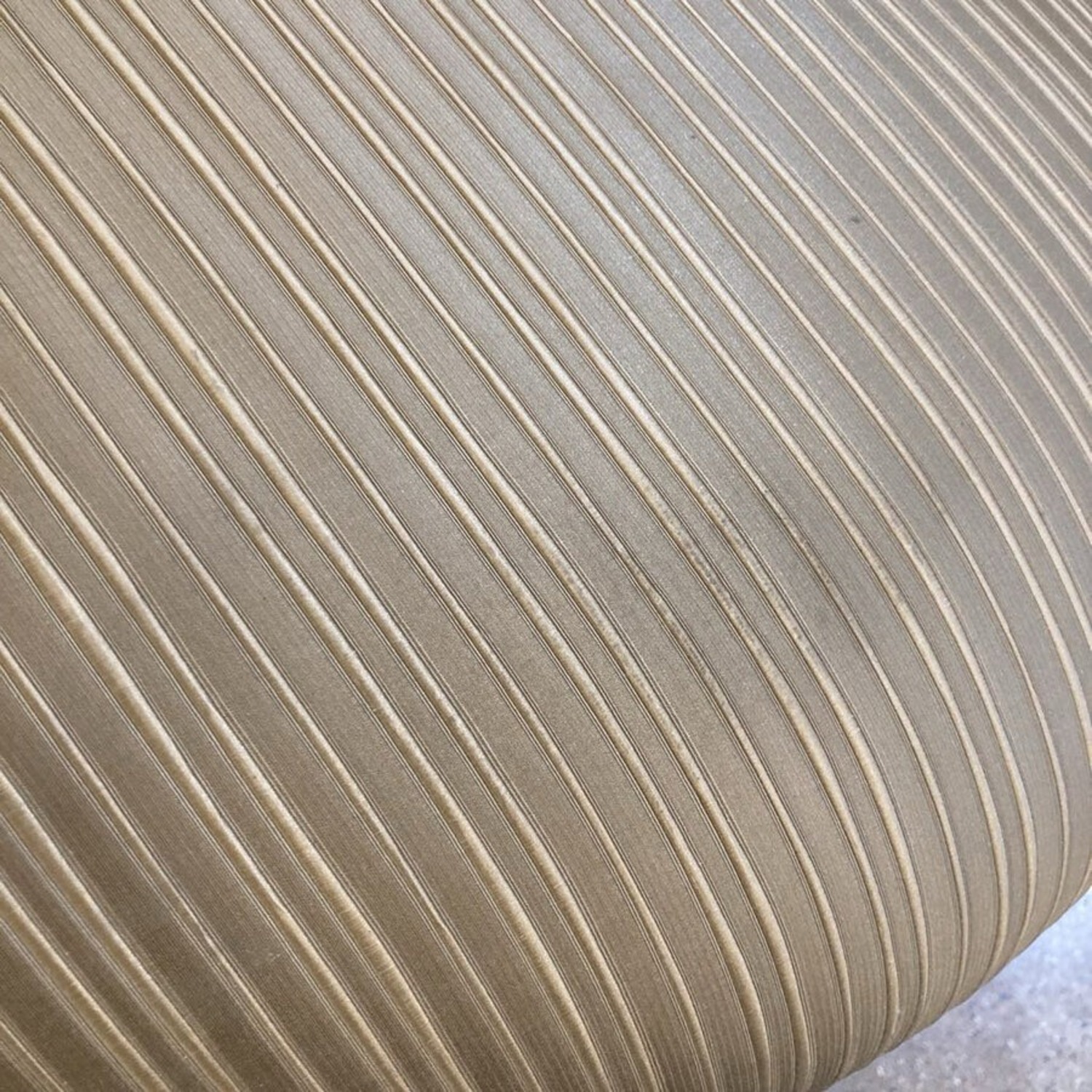 Curved Conversation Sofa - image-11