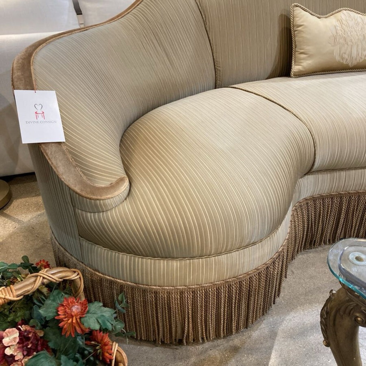 Curved Conversation Sofa - image-5