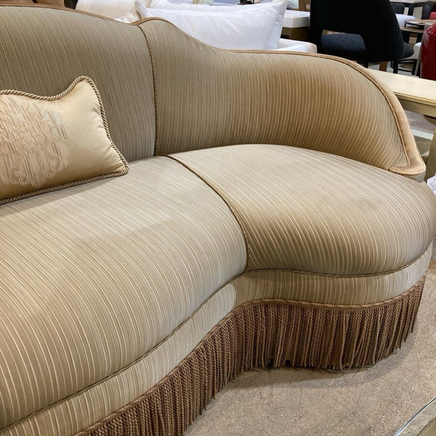 Curved Conversation Sofa - image-6