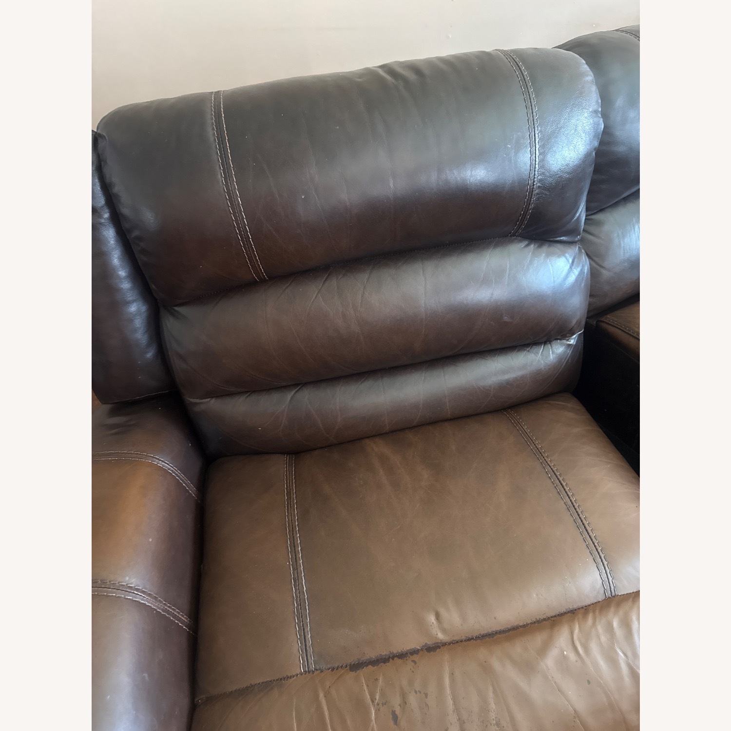 Luxury Leather Sectional - image-8