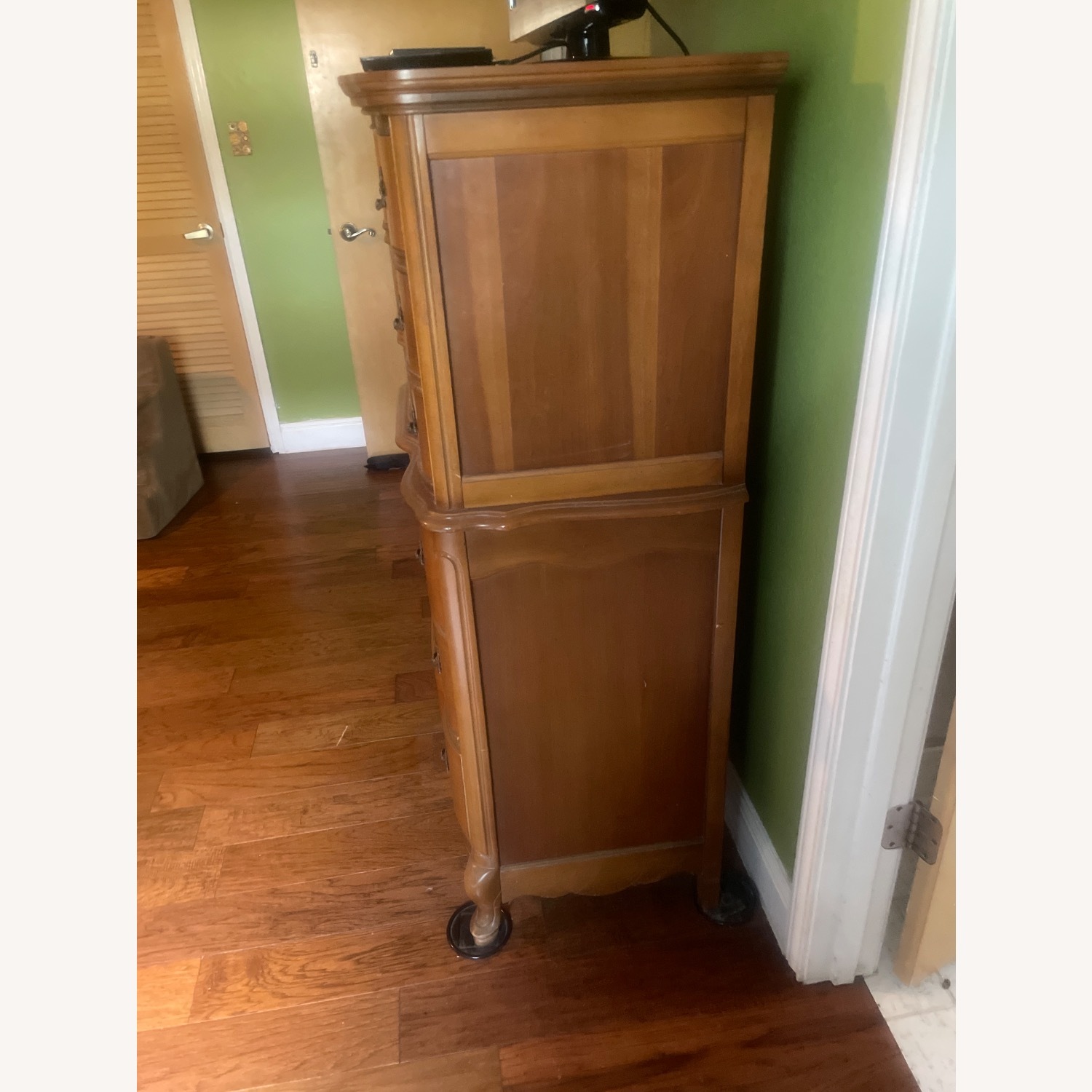 Vintage/Antique Finds Dark Brown Wood Dresser - image-3