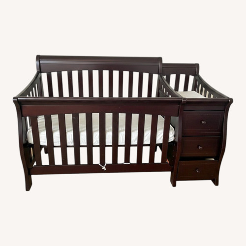 Used Vintage/Antique Wood Crib for sale on AptDeco