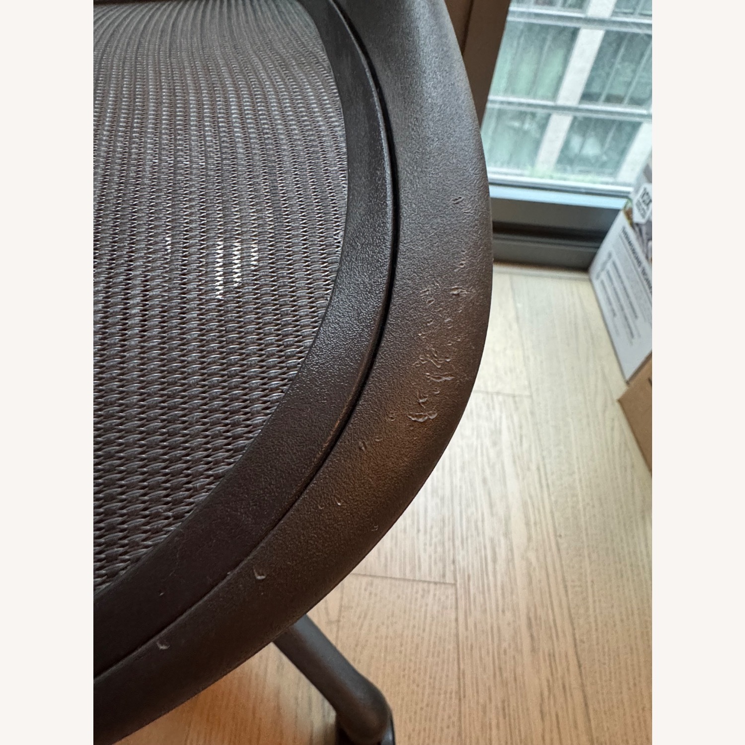 Herman Miller Aeron Office Chair - image-5