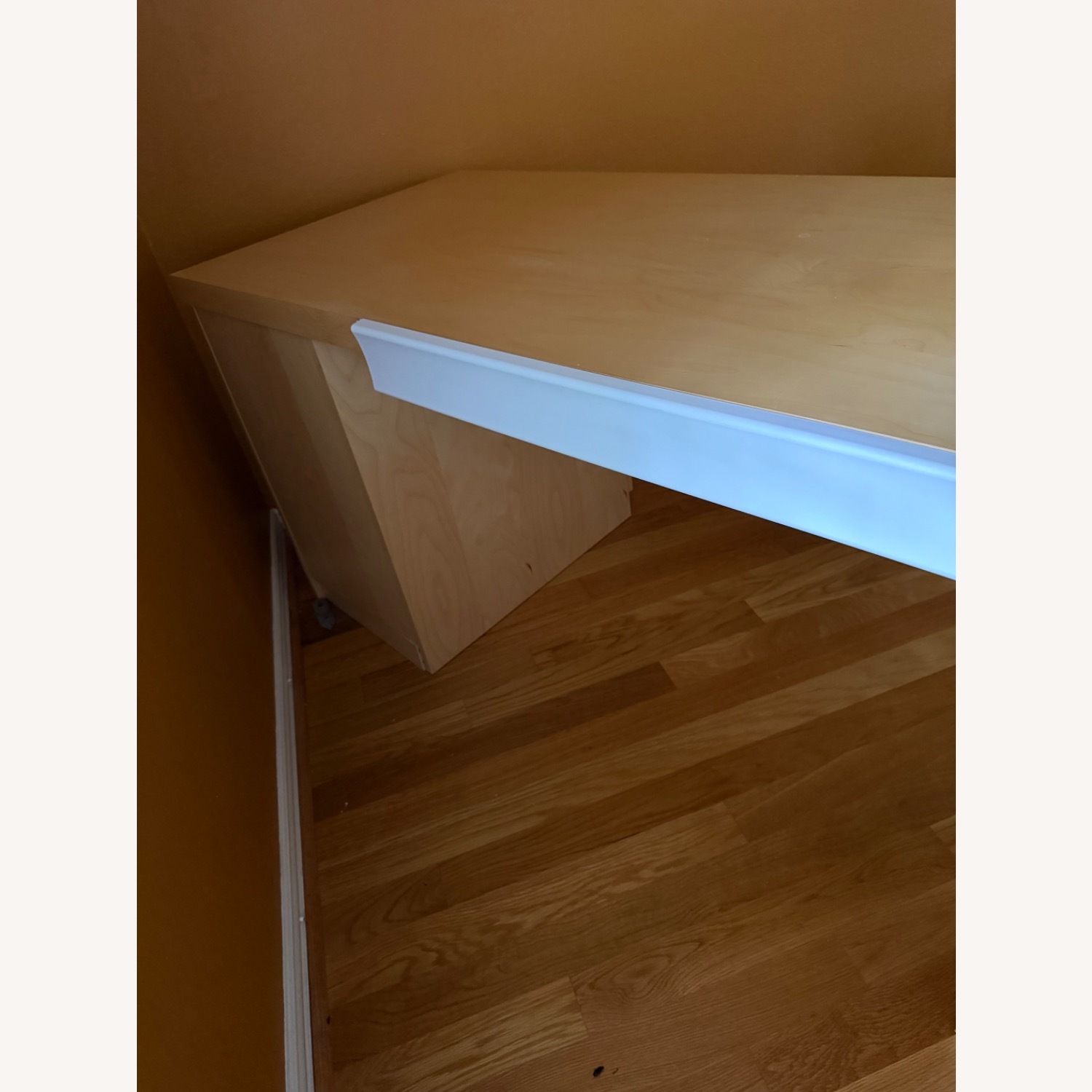 Sandinrayli Computer Desk with Drawers - image-4
