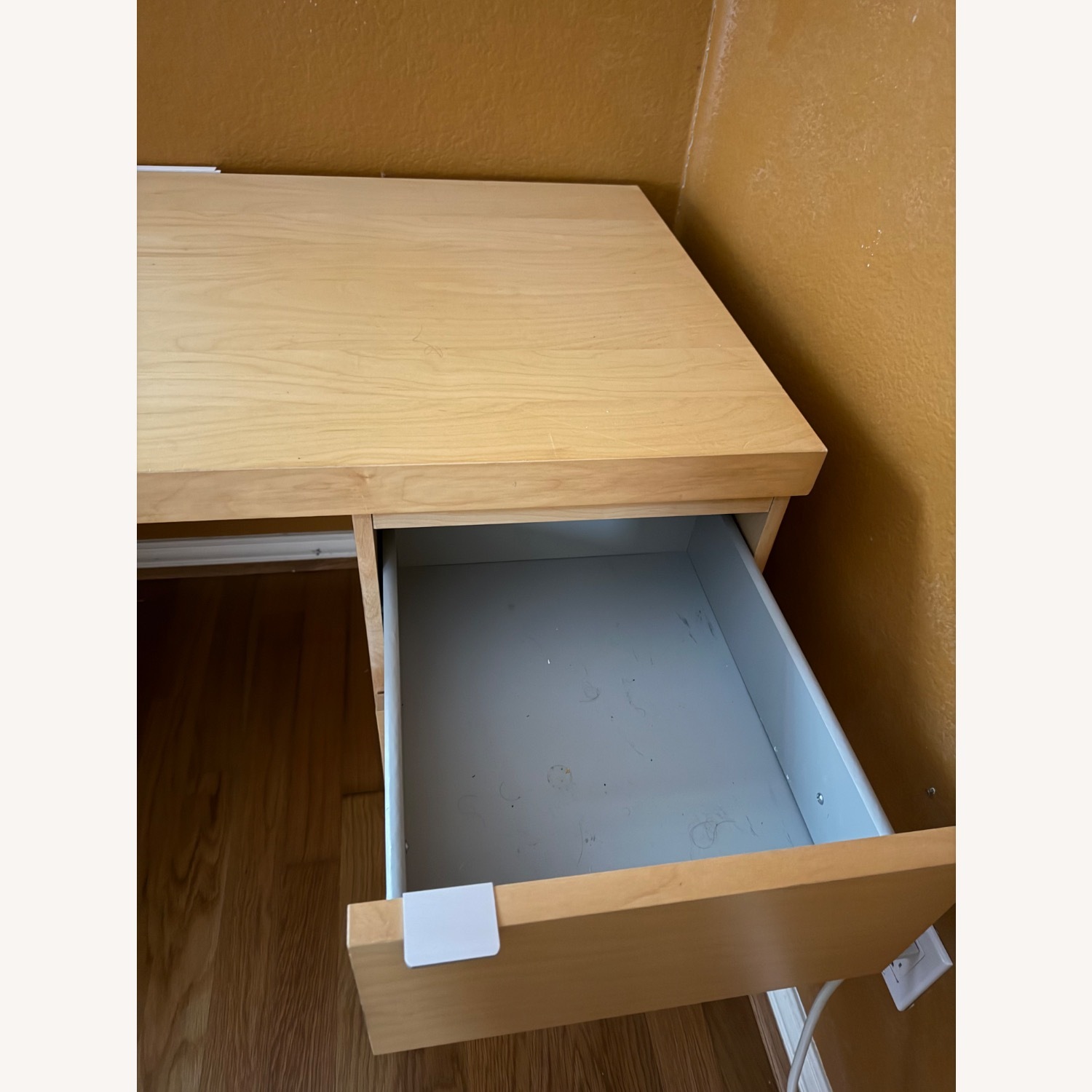 Sandinrayli Computer Desk with Drawers - image-2