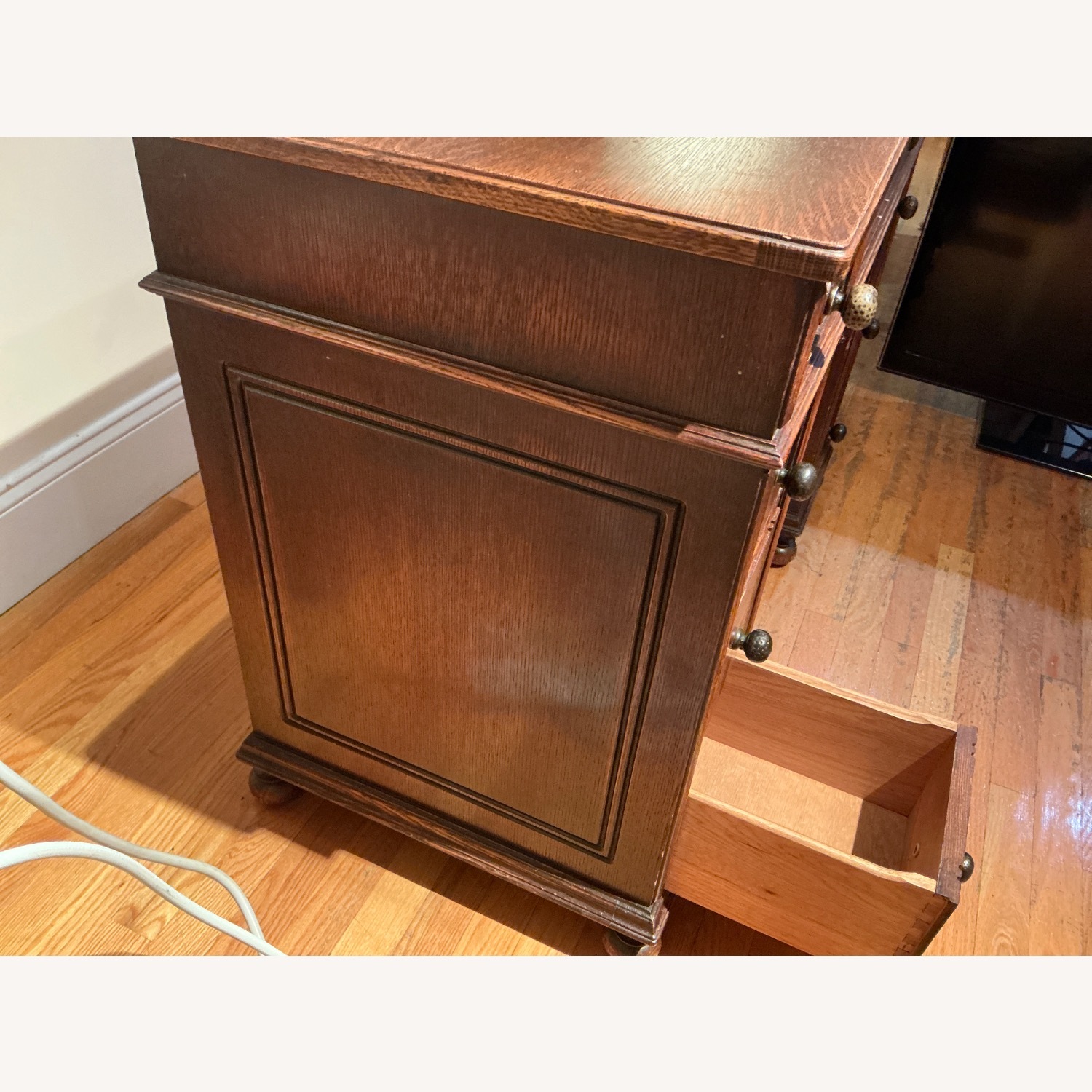 Vintage/Antique Delicately Carved Desk - image-3