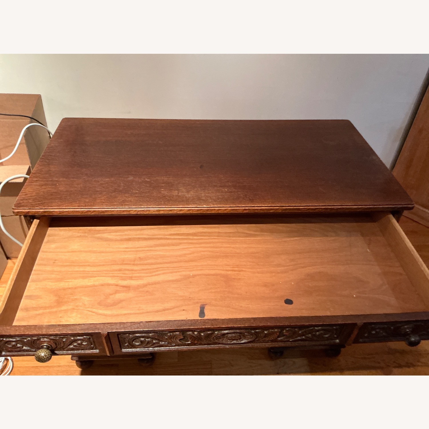 Vintage/Antique Delicately Carved Desk - image-6