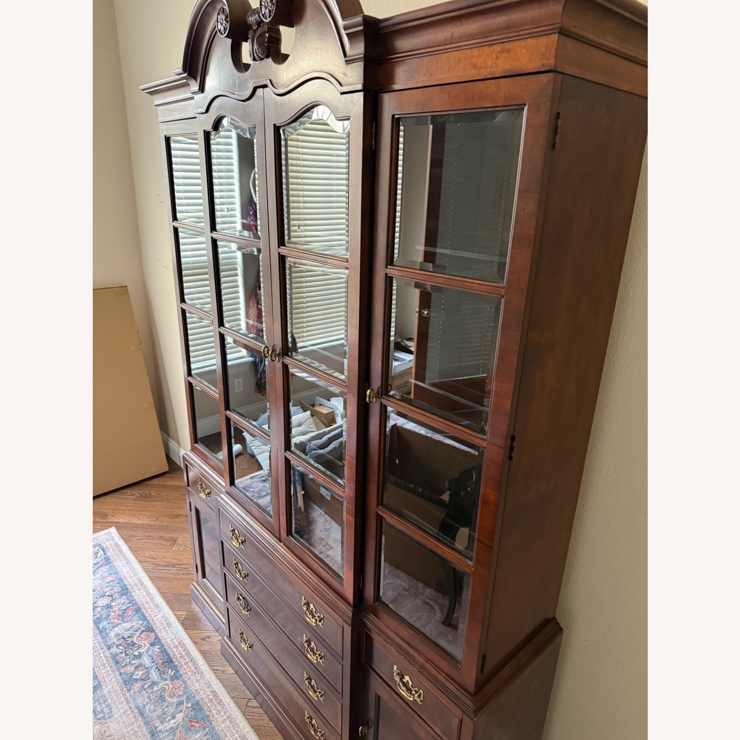 Bookcase/China - image-2