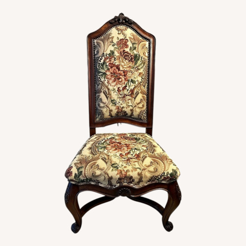 Used Vintage/Antique Finds Dining Chairs for sale on AptDeco