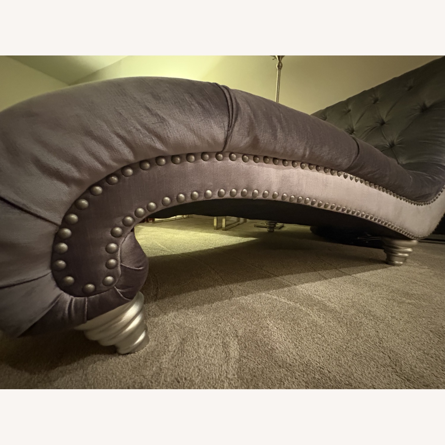 Vie Boutique Victorian Silver Velvet Chaise Lounge - image-4