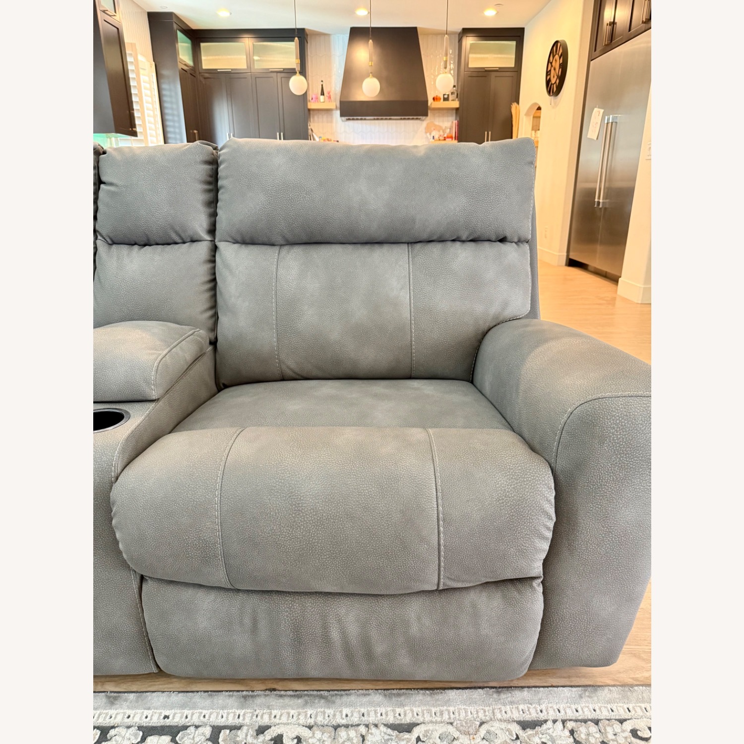 6-piece sectional Performance Reclining Couch - image-3
