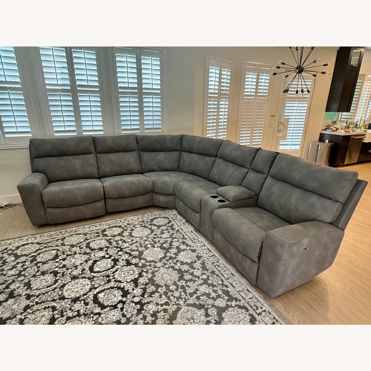 6-piece sectional Performance Reclining Couch - image-1