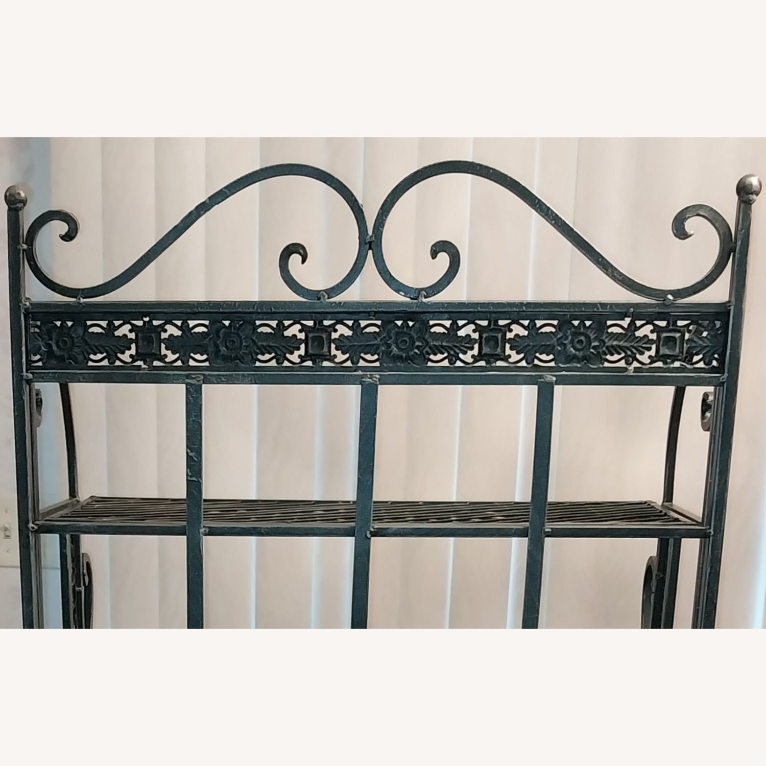 Metal Foldable Bakers Rack - image-7