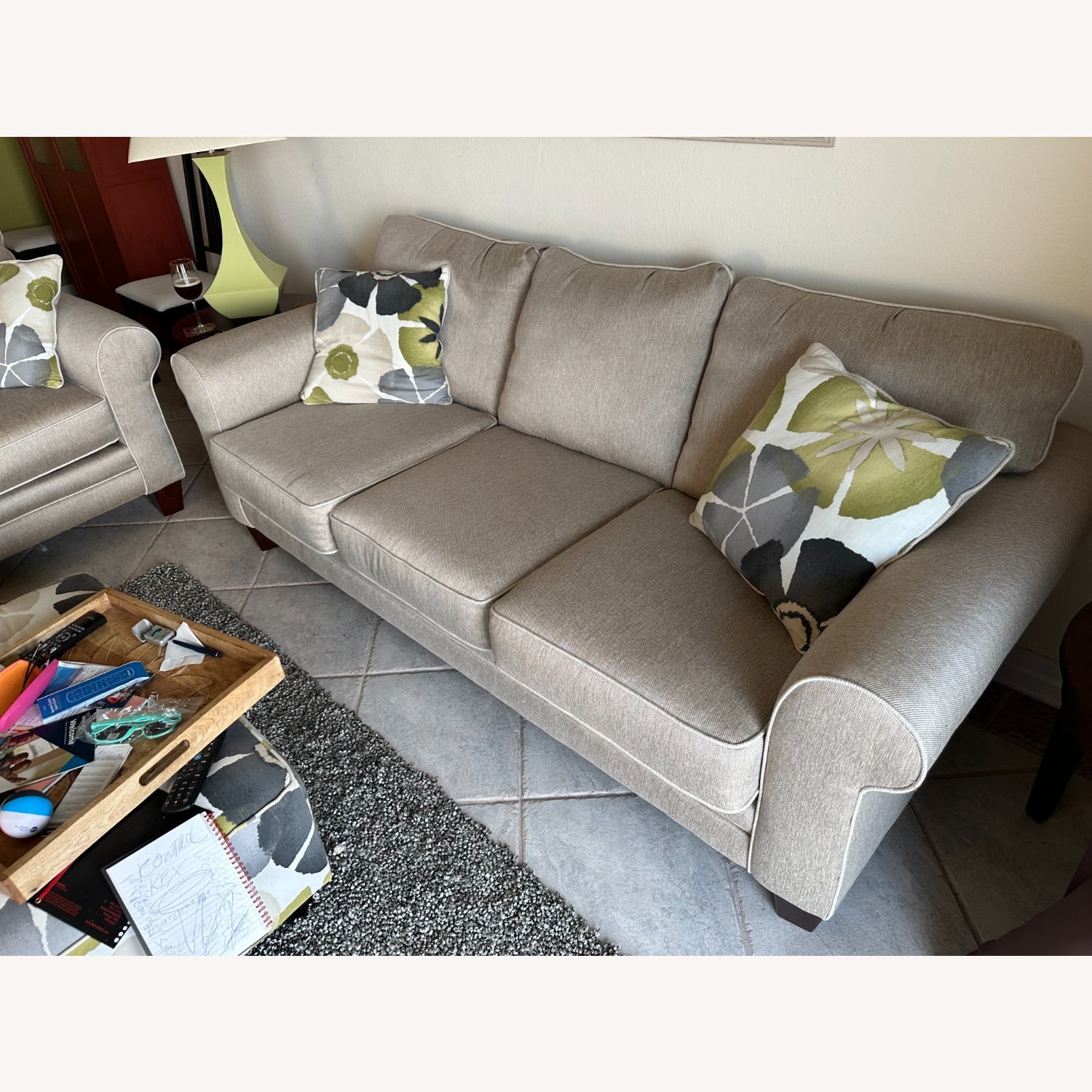 Rooms To Go Fabric 3+ Seater Sofa - image-4