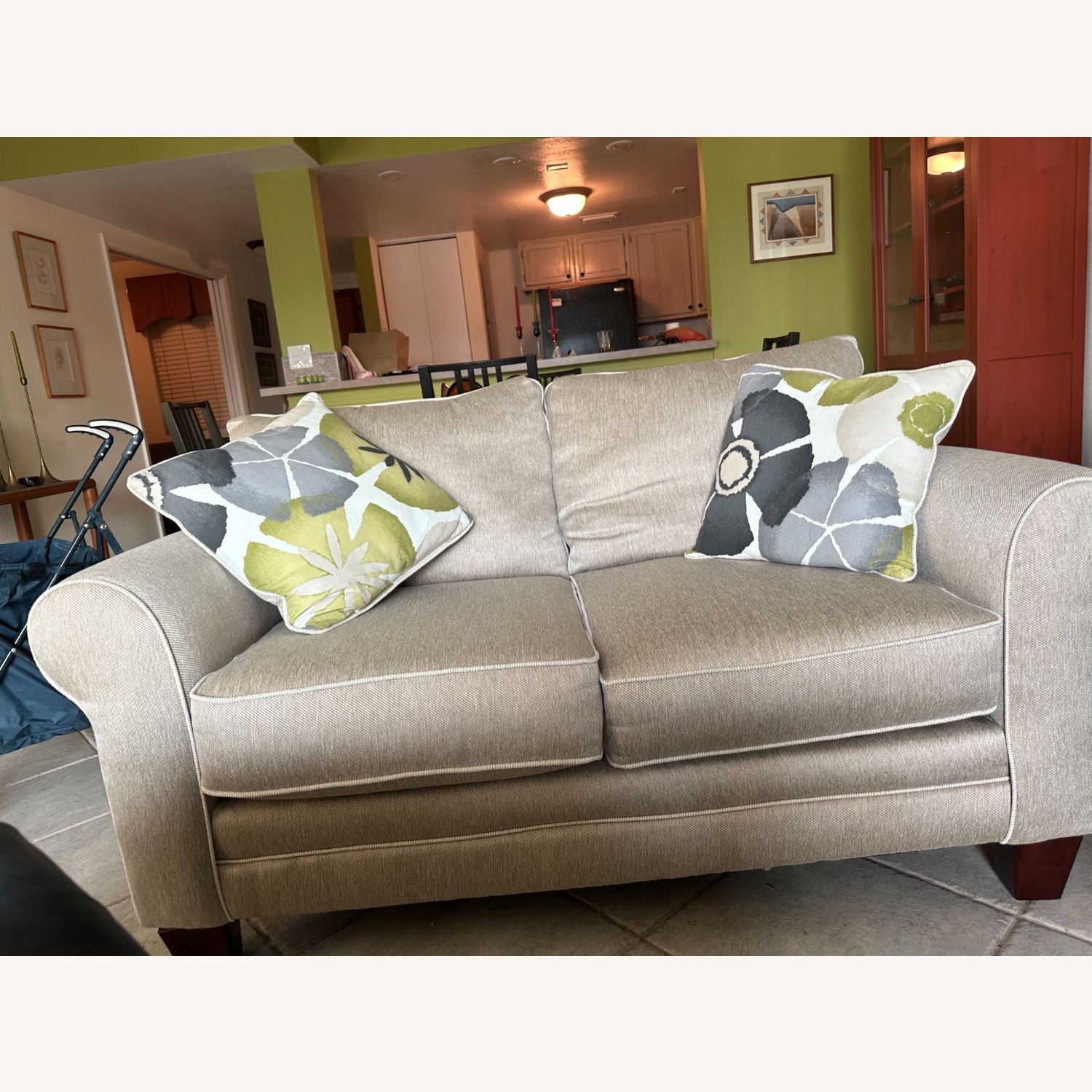 Rooms to Go Lilith Pond Taupe Loveseat - image-3