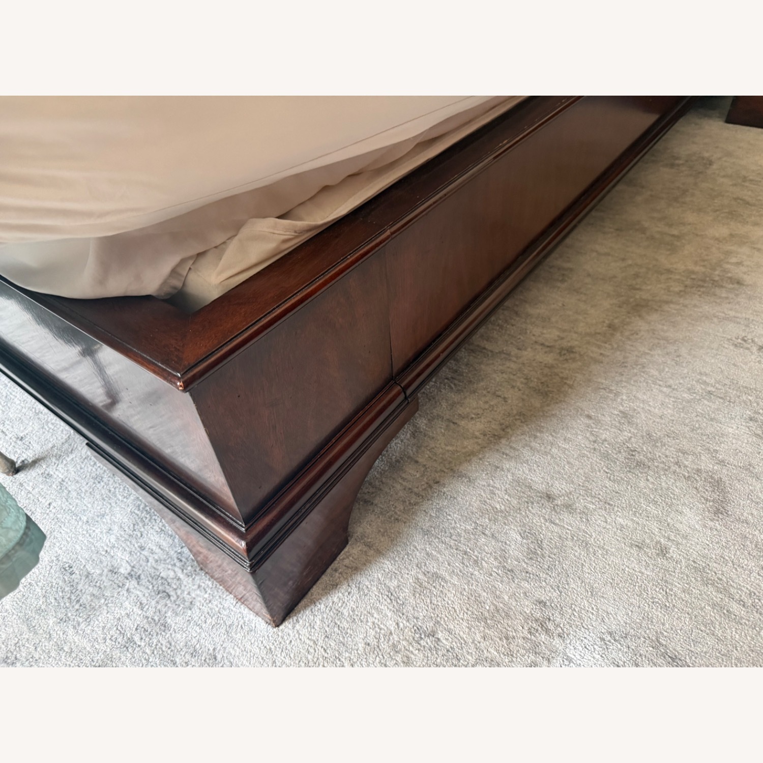 Henredon King Size Sleigh Bed - image-3