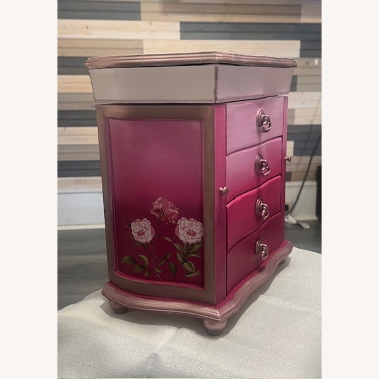 Pretty in Pink Jewelry Box - image-10