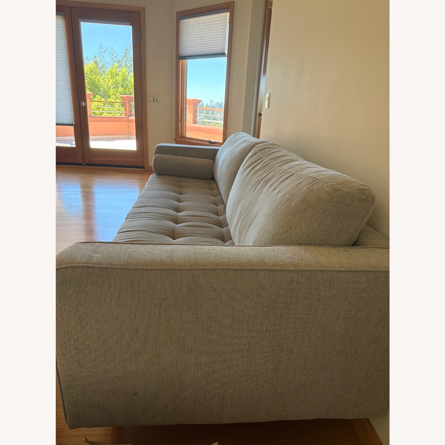 Light Gray 3+ Seater Sofa - image-5