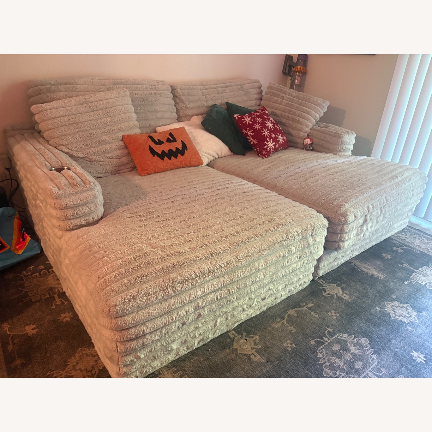 Light Gray Chaise Lounge - image-3