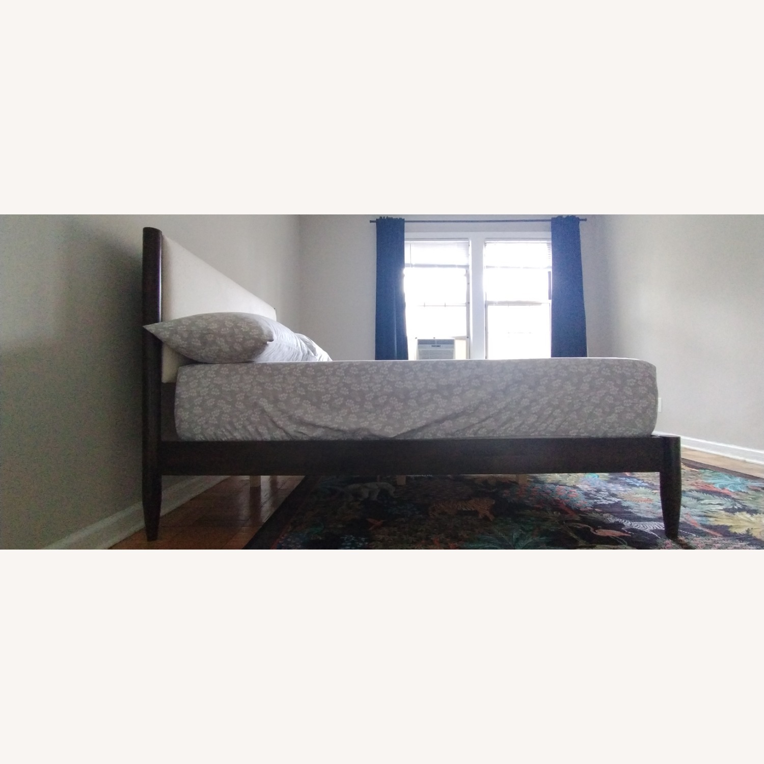 Wade Logan Besan Queen Bed - image-3