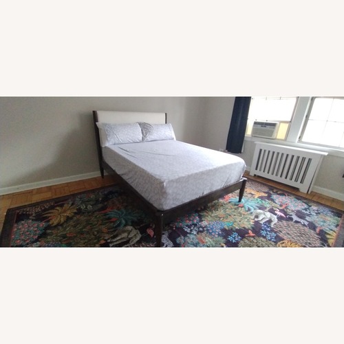Used Wade Logan Besan Queen Bed for sale on AptDeco