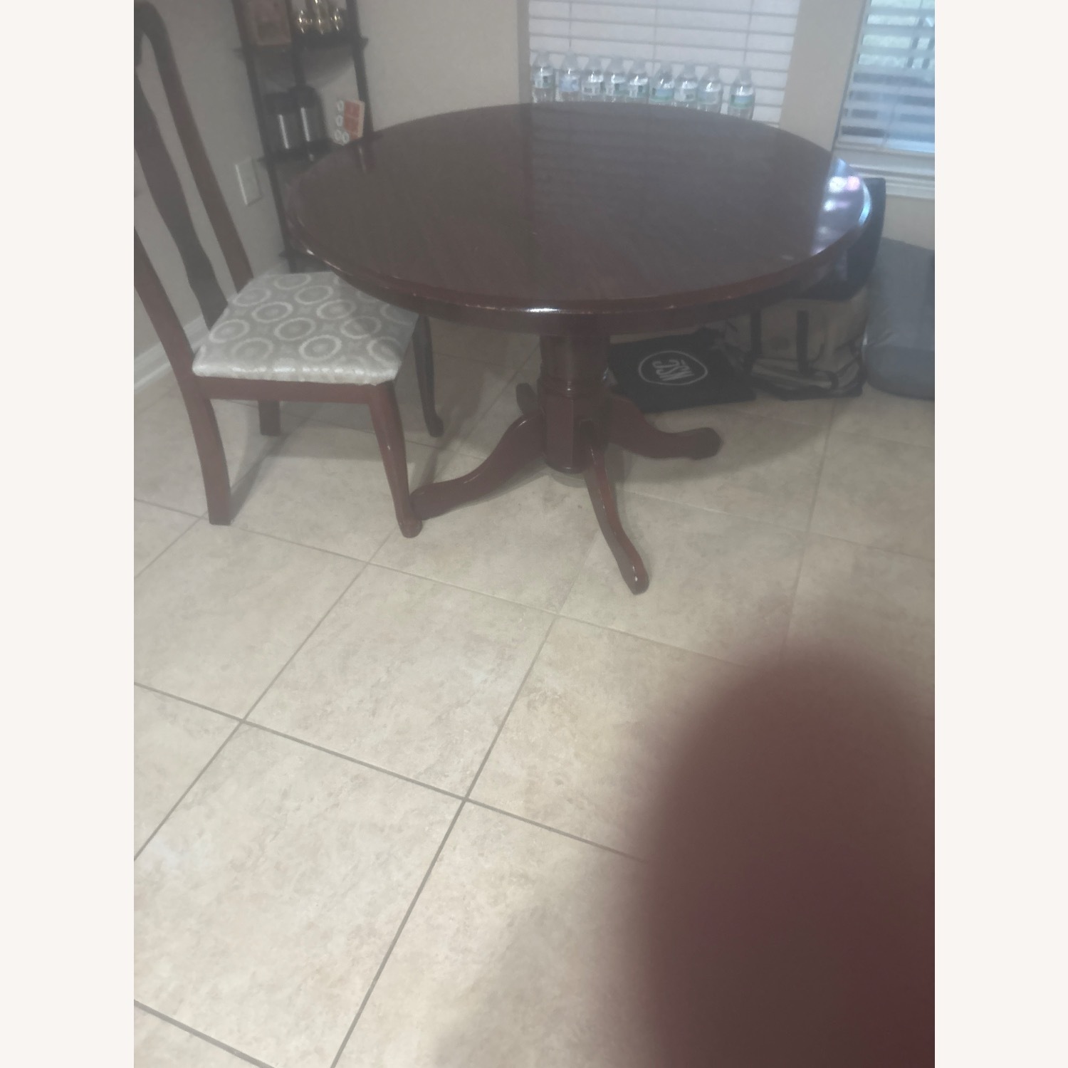 Coffee Table & 2 Chairs - image-2