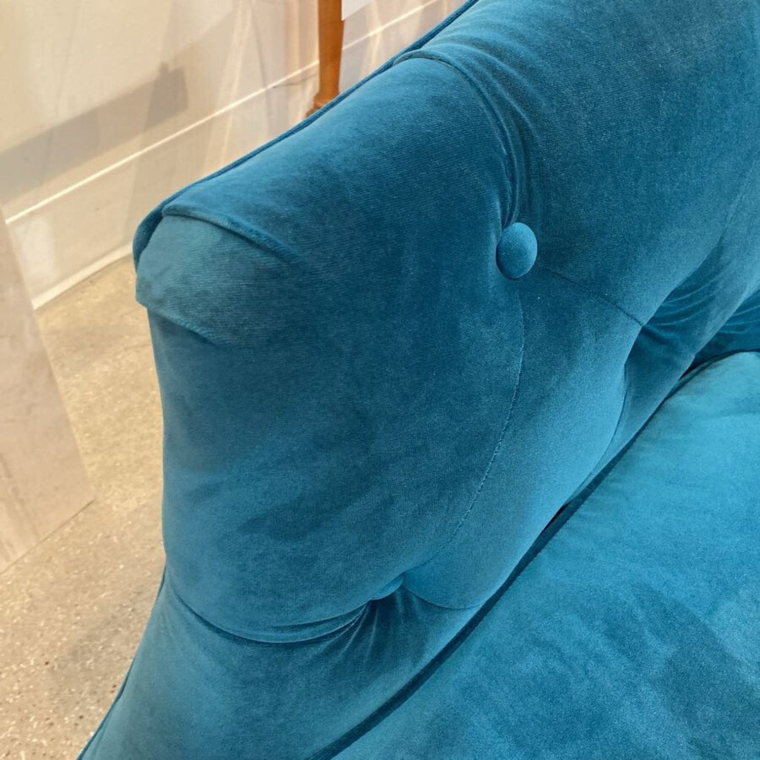 Universal Furniture Camby Sofa Teal - image-7