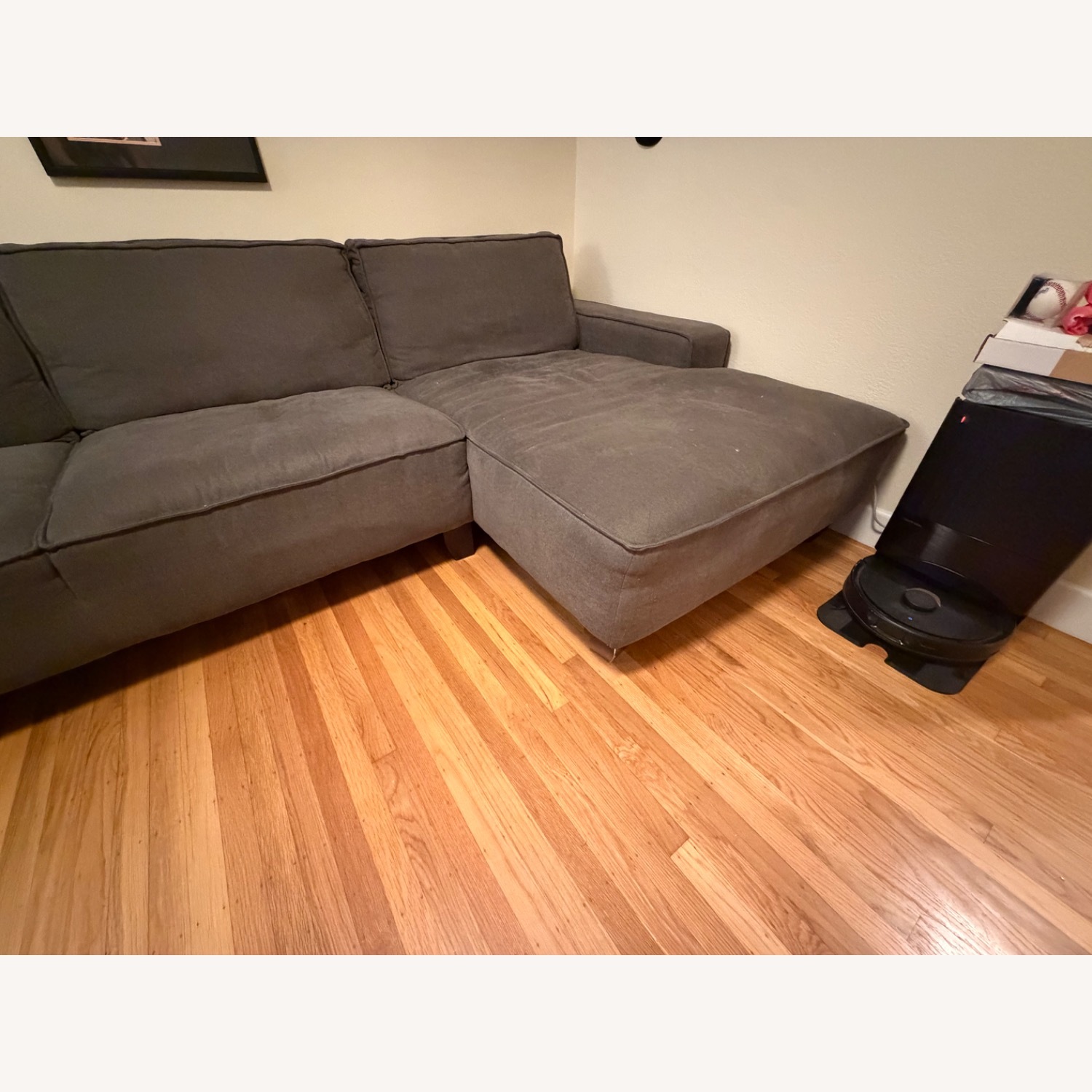 3 Piece Sectional - image-5