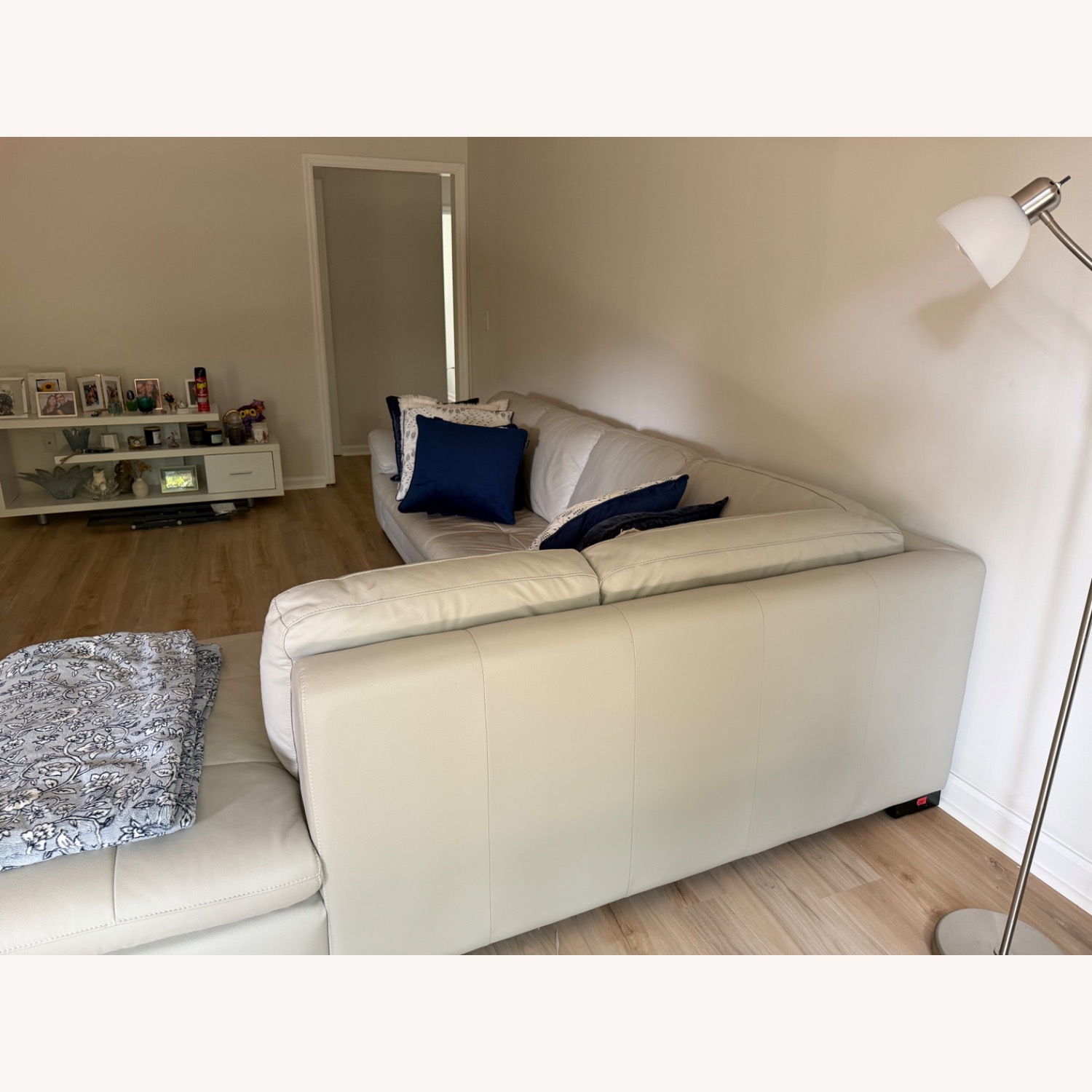 Yarber Upholstered L-Shaped Sectional - image-3